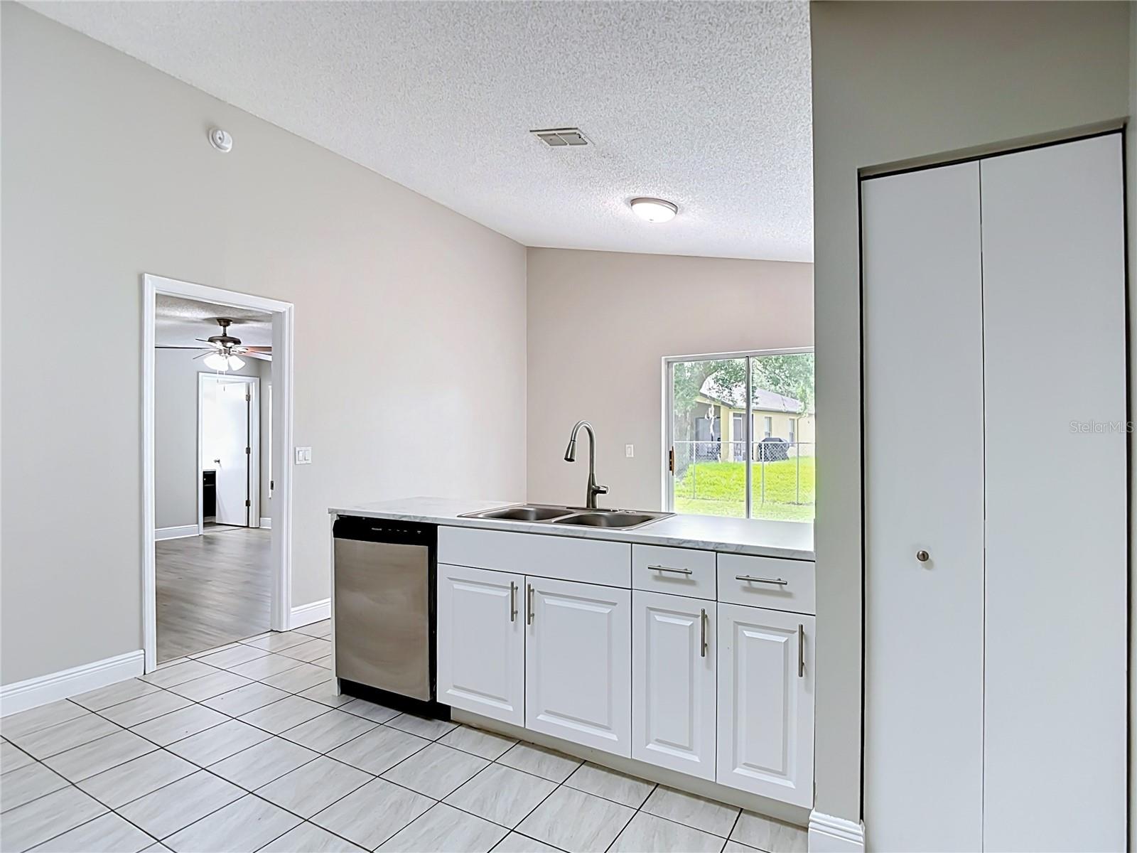 7834 Chadwick Dr Property Photo 5