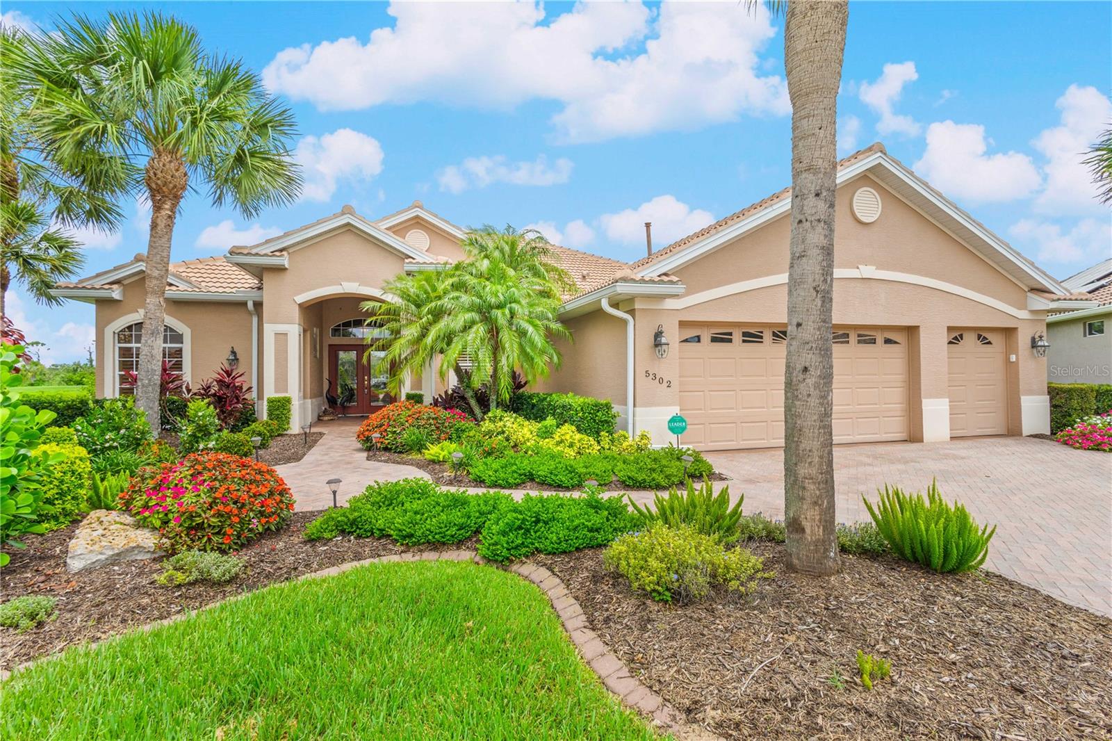 5302 WHITE IBIS CT. Property Photo 1