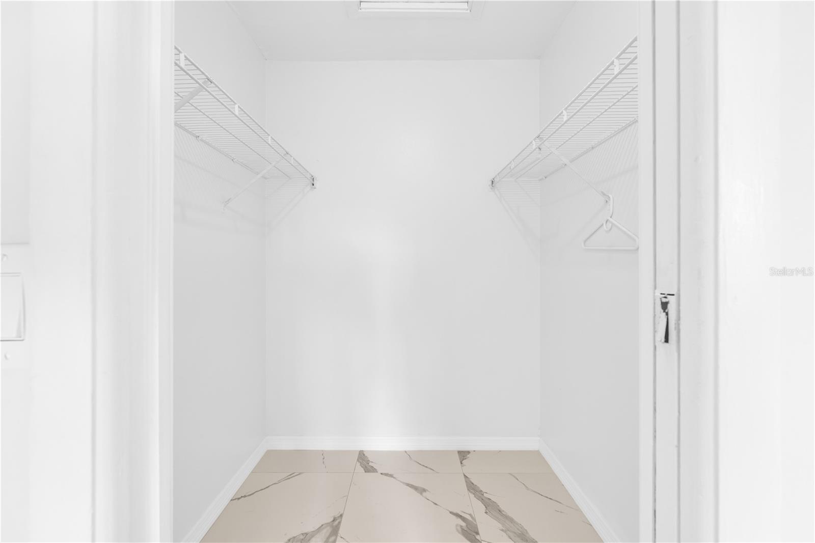 C7526878 Property Photo 13