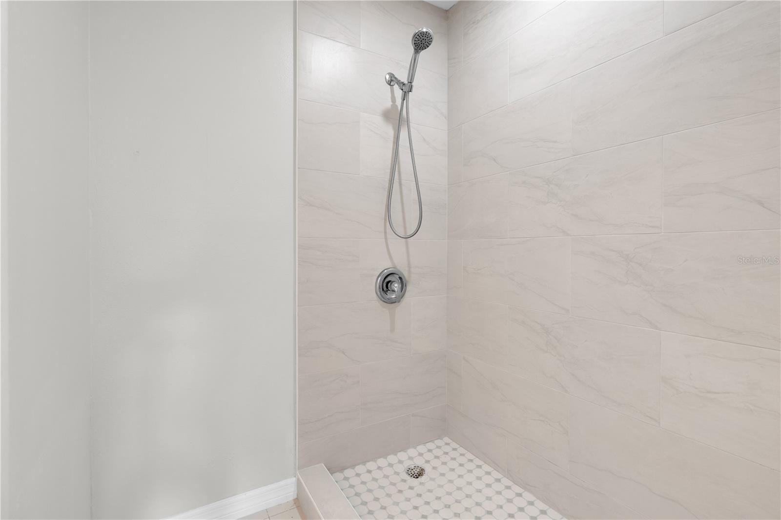 C7526878 Property Photo 15