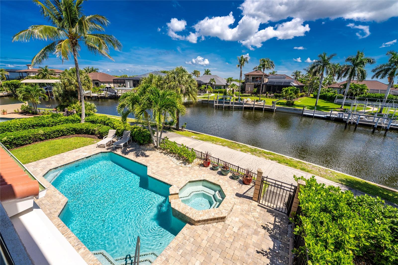 3341 Sunset Key Cir Property Photo 1