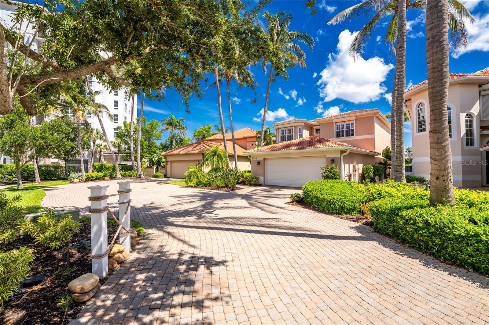3341 Sunset Key Cir Property Photo 2