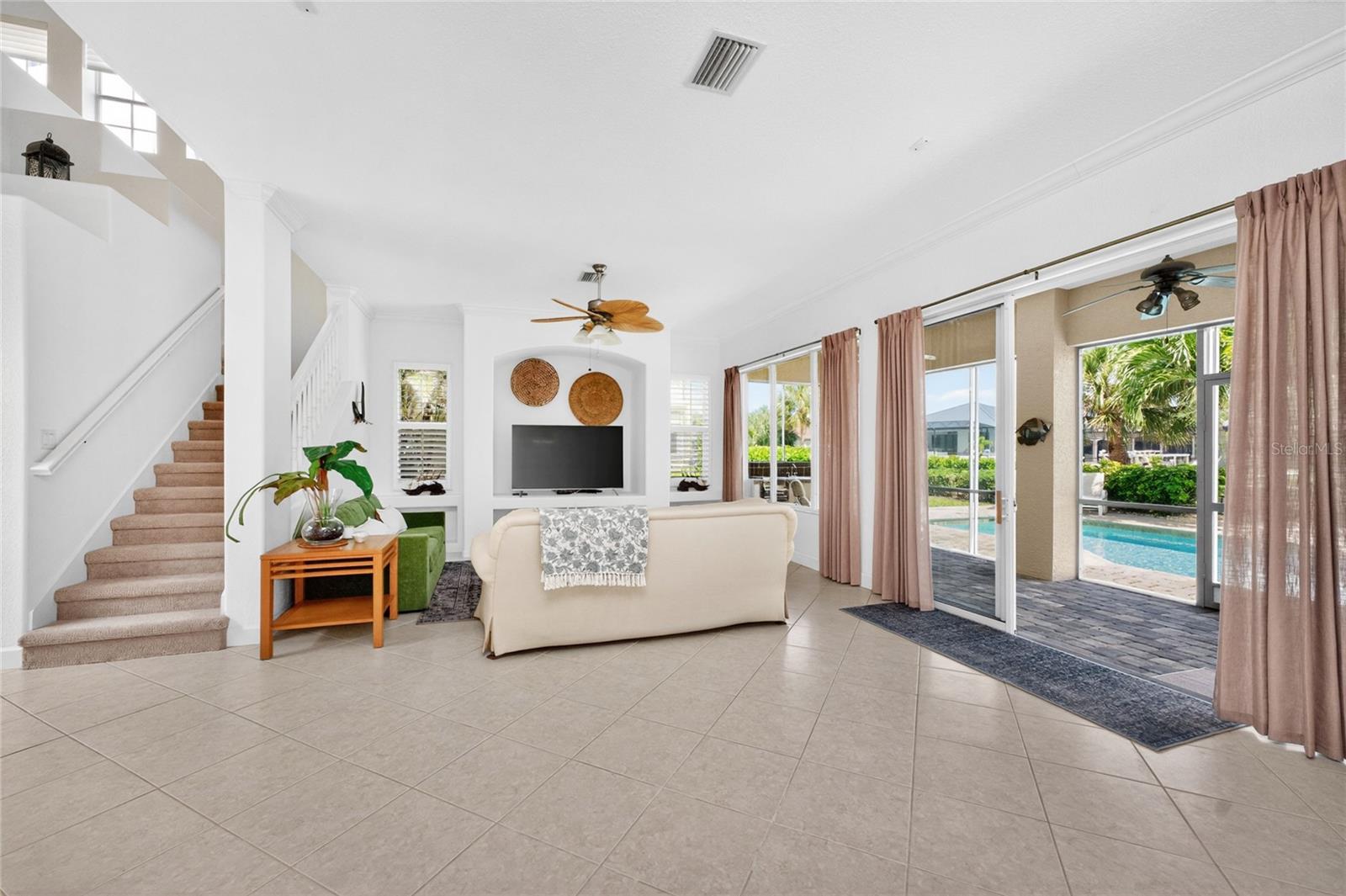 3341 Sunset Key Cir Property Photo 11