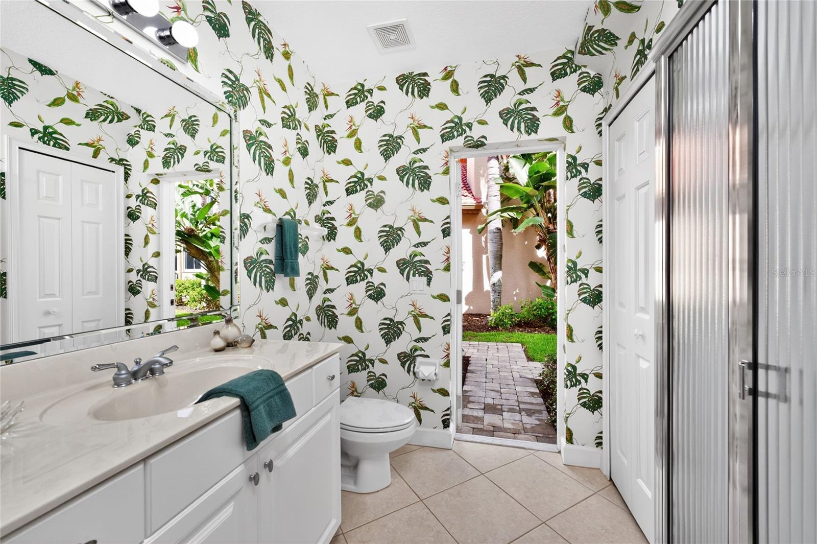 3341 Sunset Key Cir Property Photo 25