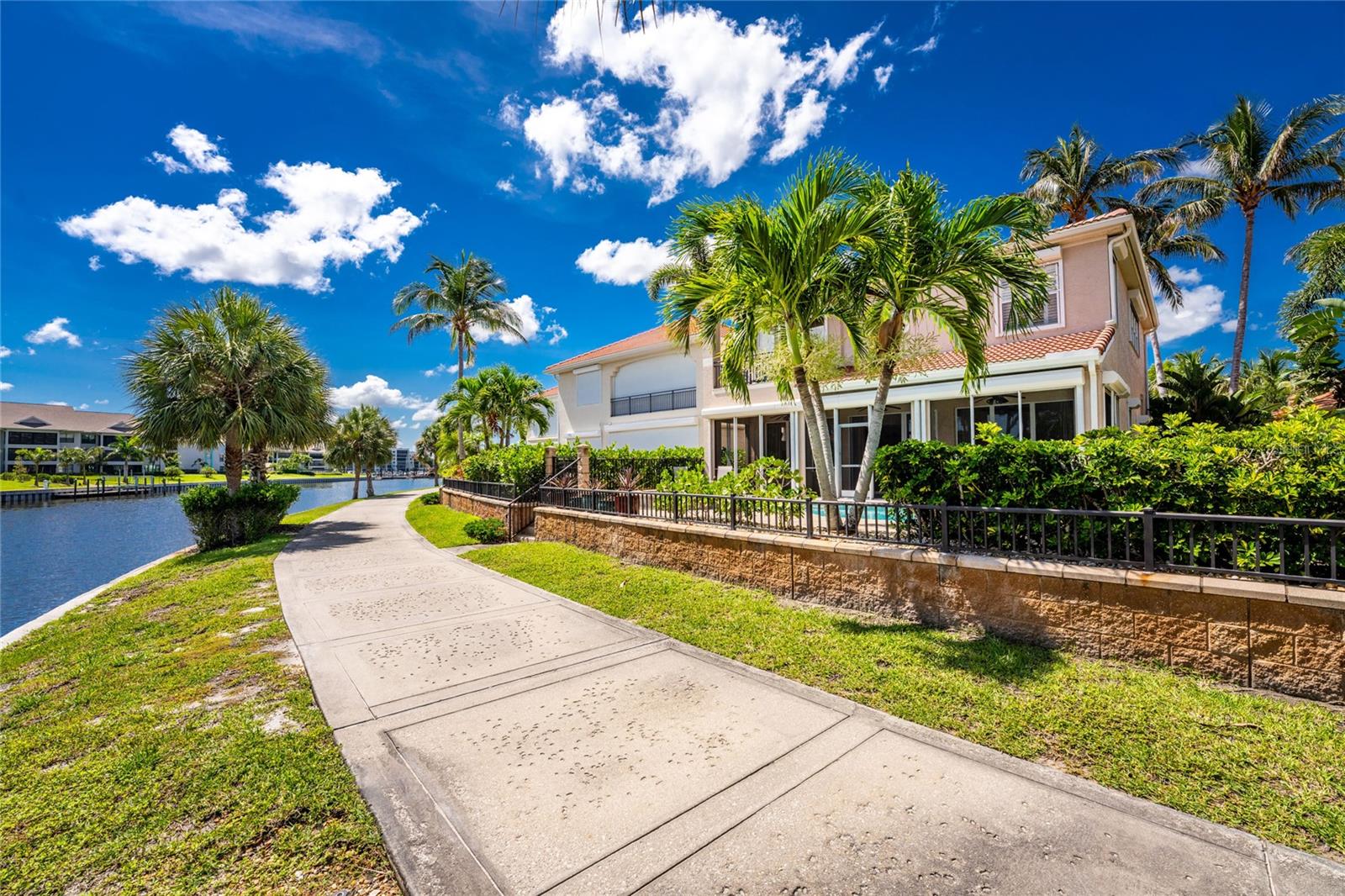 3341 Sunset Key Cir Property Photo 36