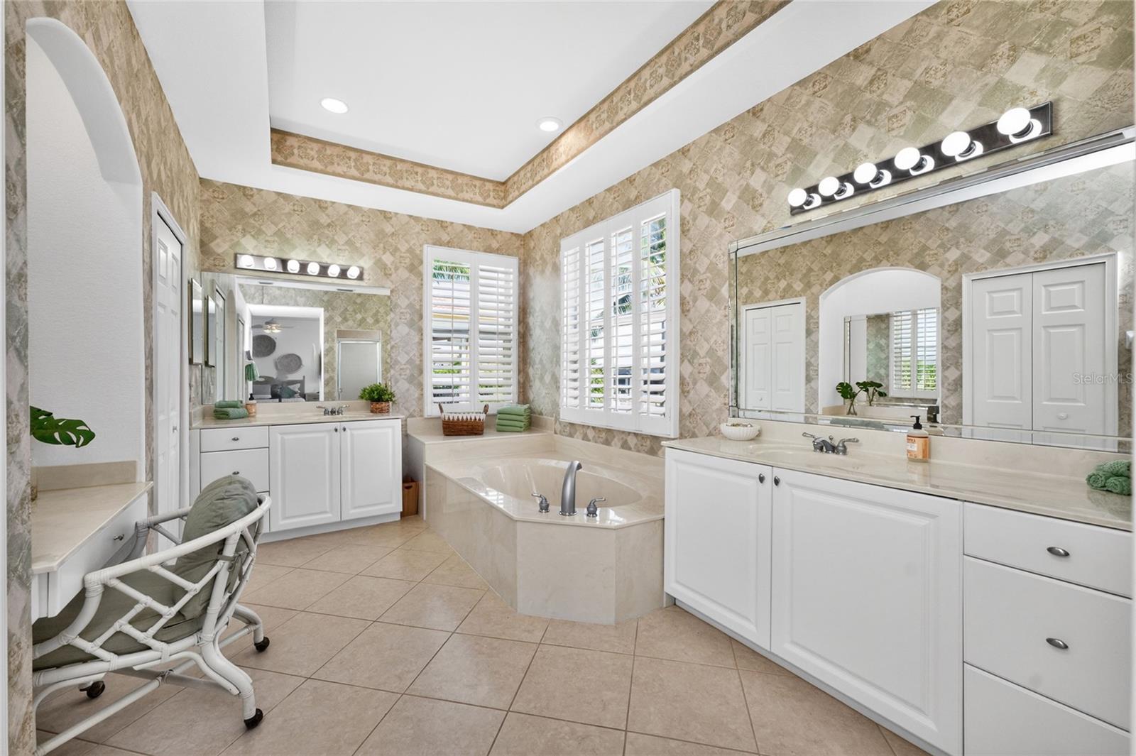3341 Sunset Key Cir Property Photo 49