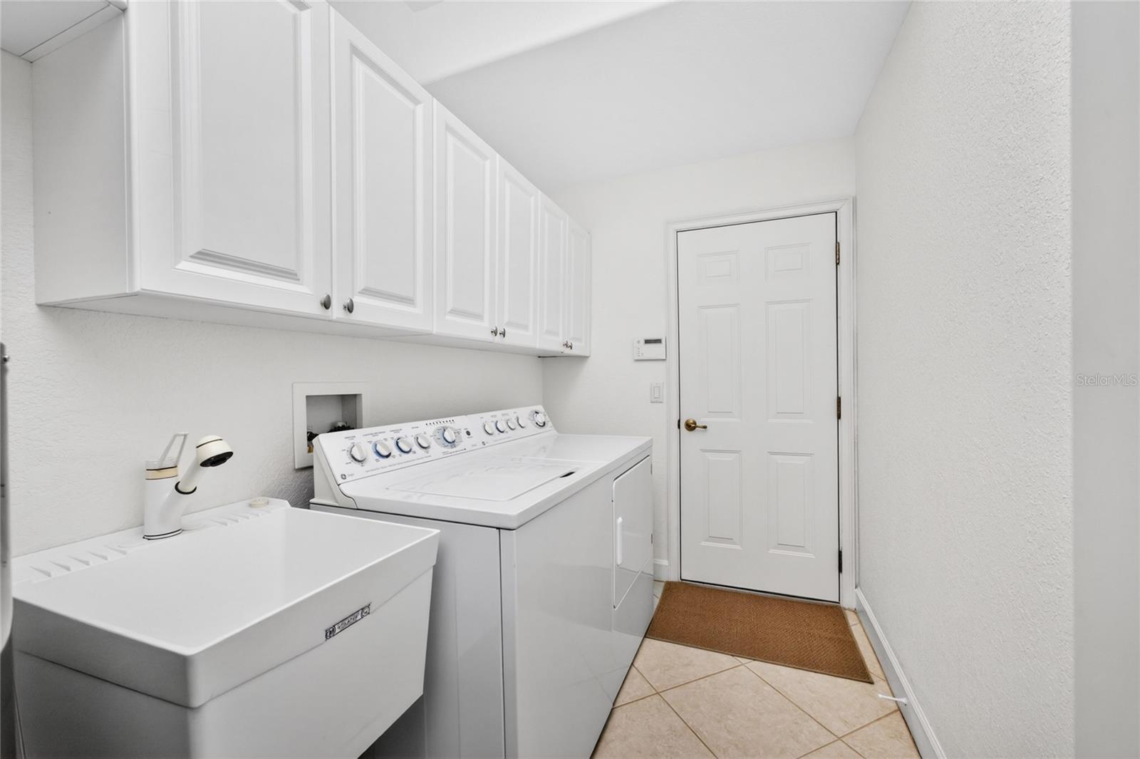 3341 Sunset Key Cir Property Photo 62