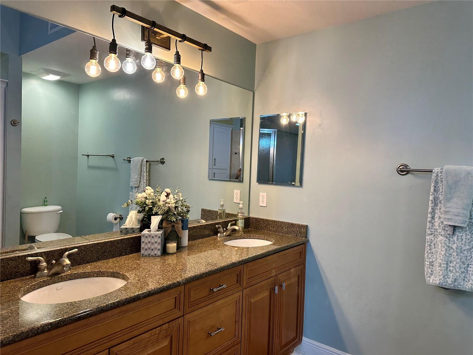 5114 Melbourne St #a302 Property Photo 10