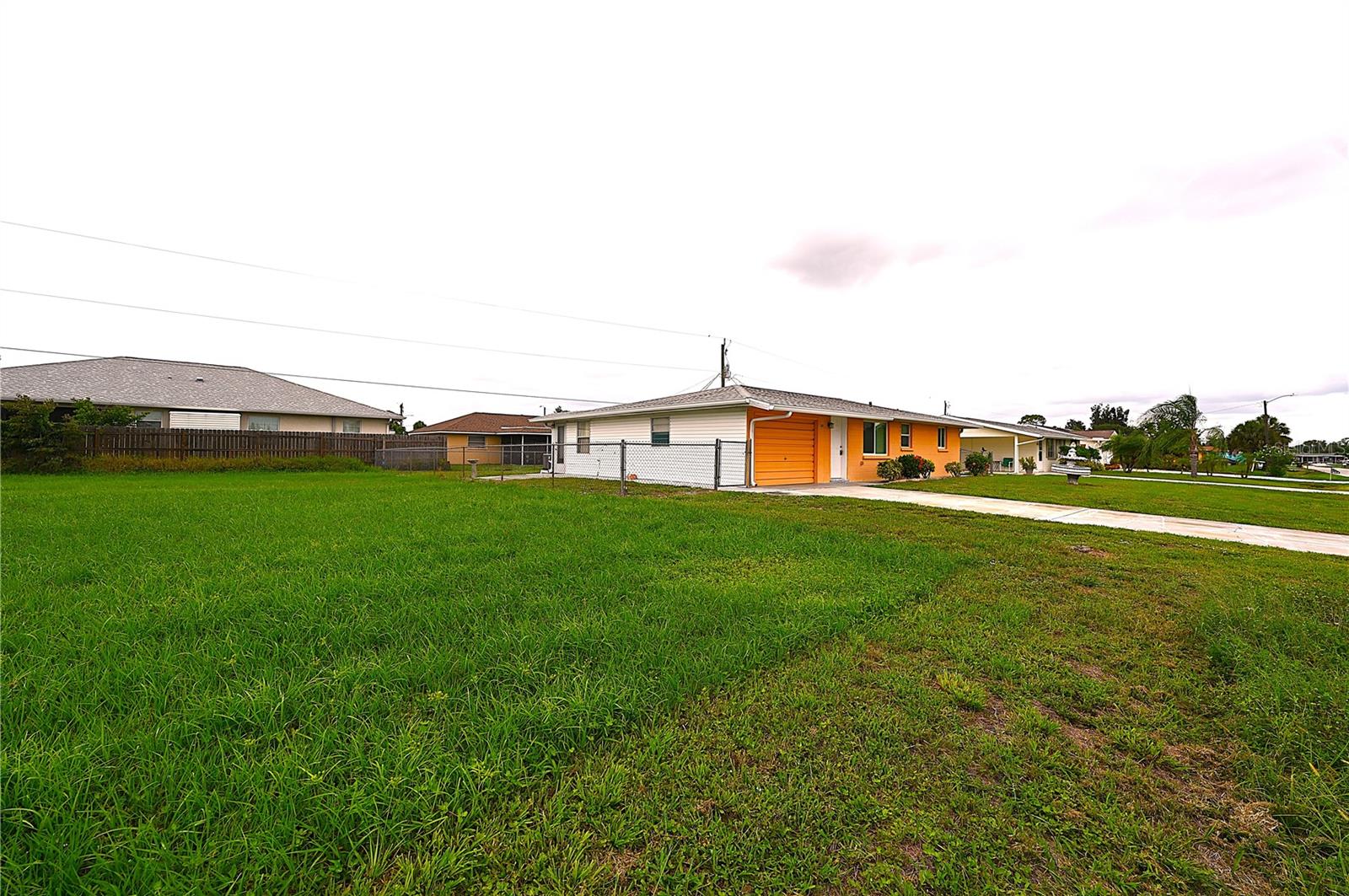 232 San Marino Ave Property Photo 3