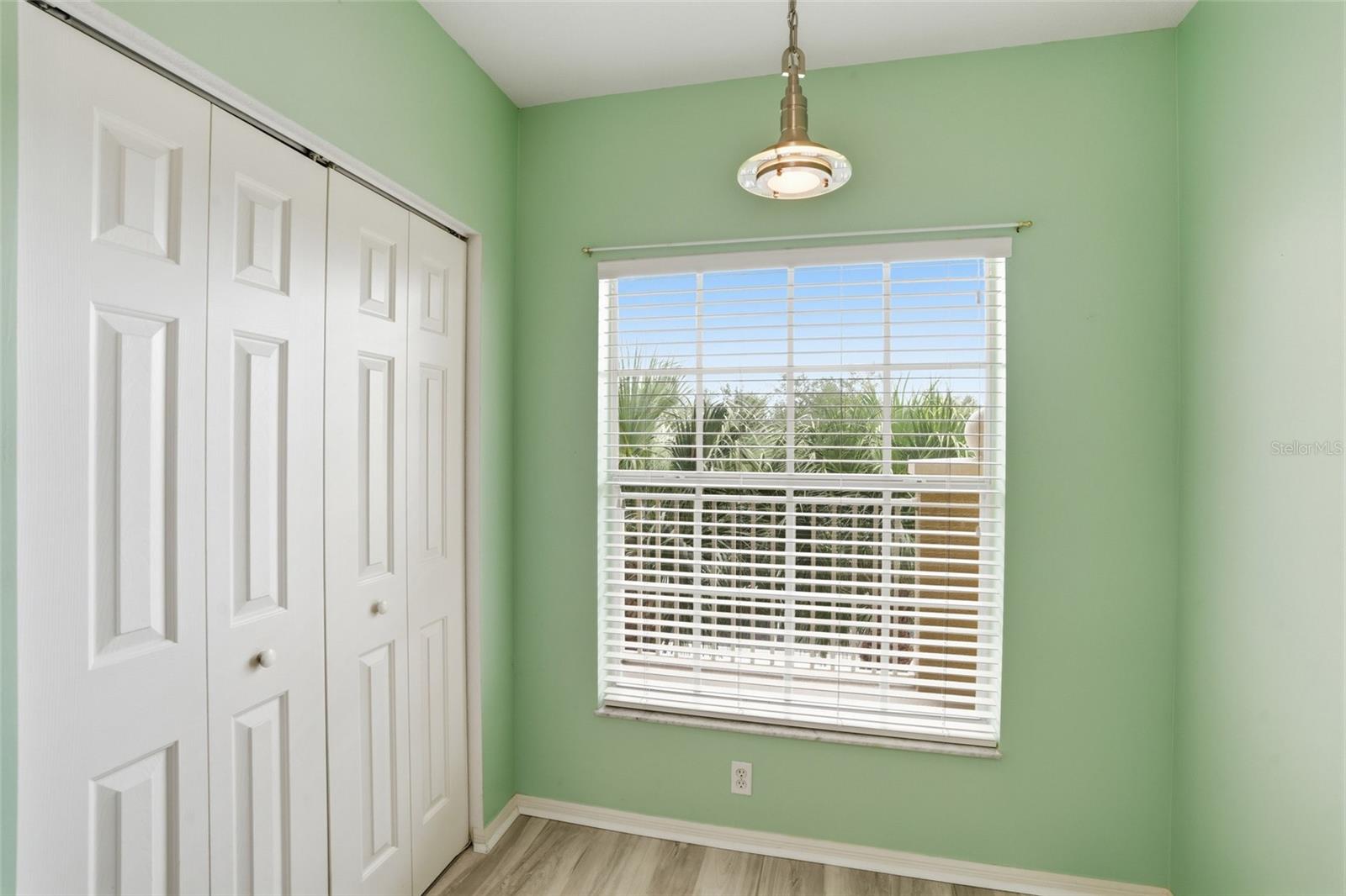 19355 Water Oak Dr #303 Property Photo 6