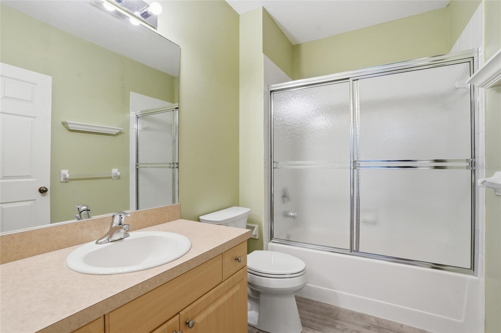 19355 Water Oak Dr #303 Property Photo 19