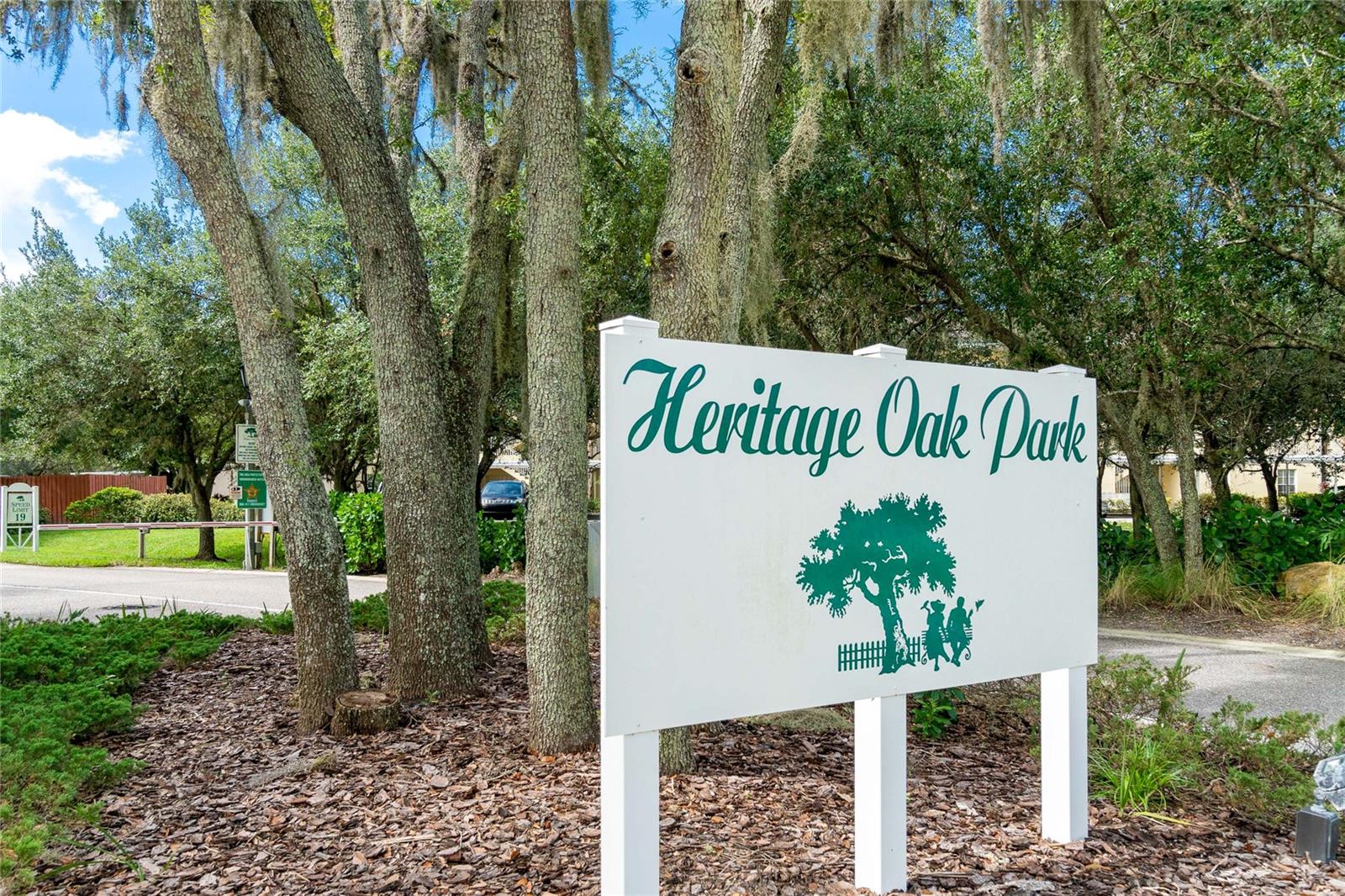 19355 Water Oak Dr #303 Property Photo 24