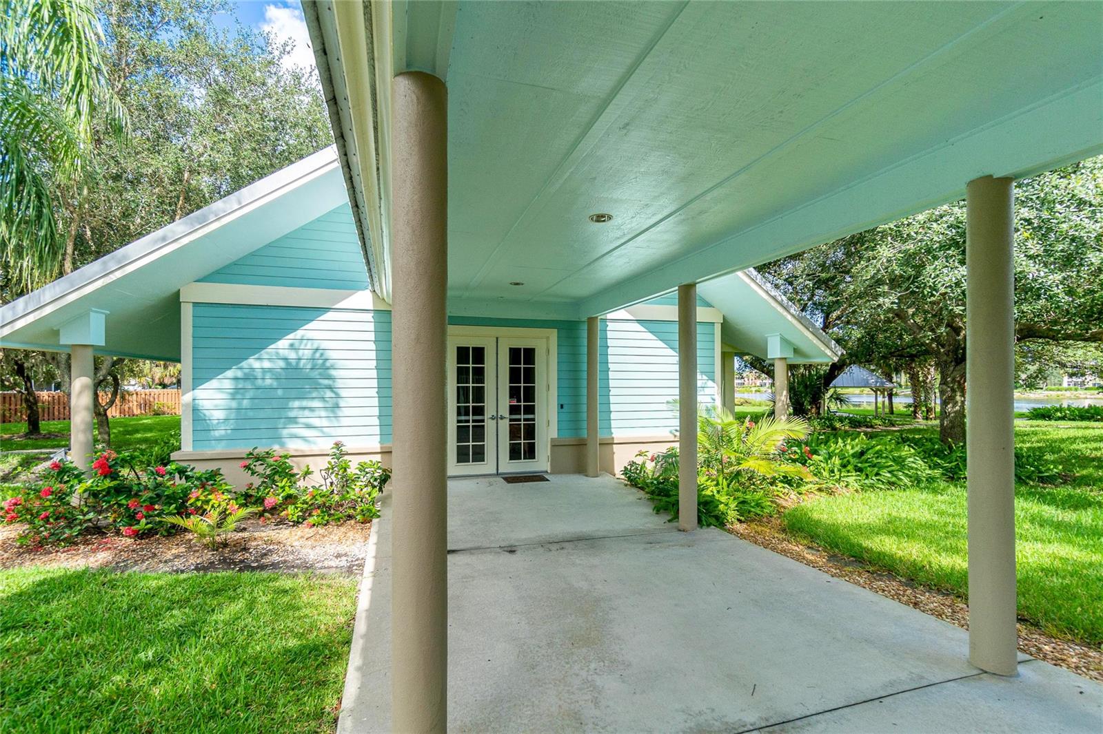 19355 Water Oak Dr #303 Property Photo 26
