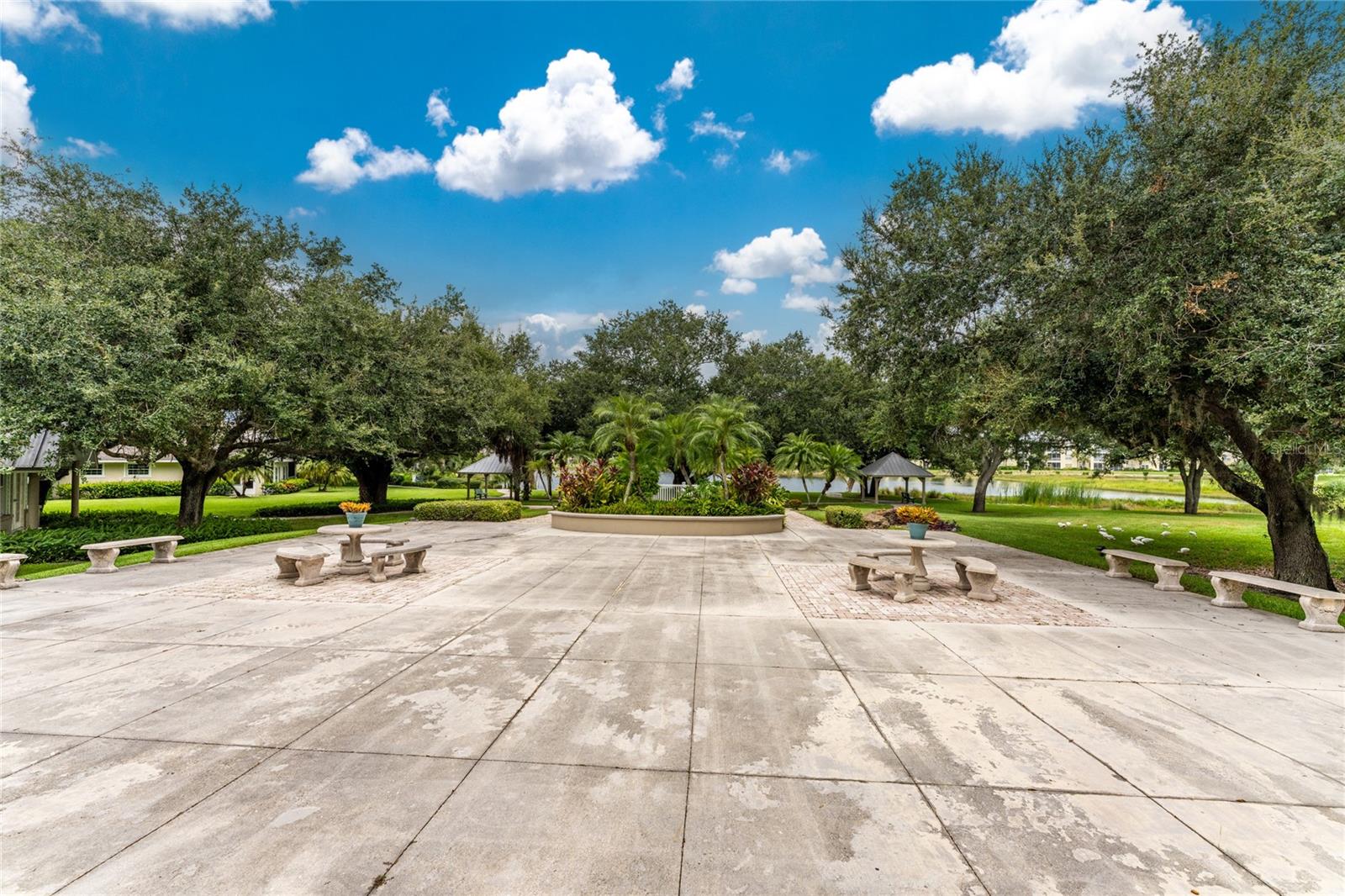 19355 Water Oak Dr #303 Property Photo 44