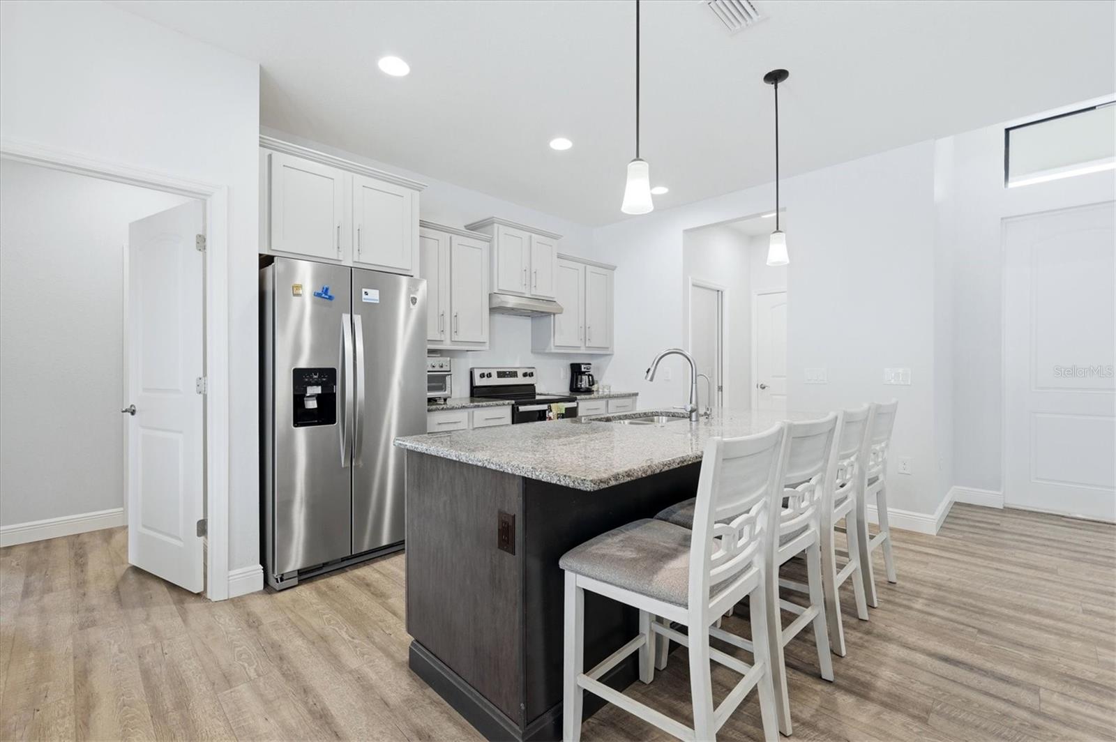4746 Globe Ter Property Photo 3