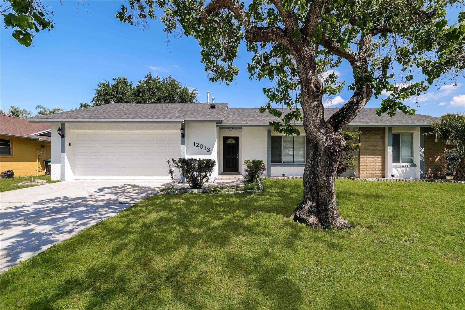 12013 Clove St Property Photo 1
