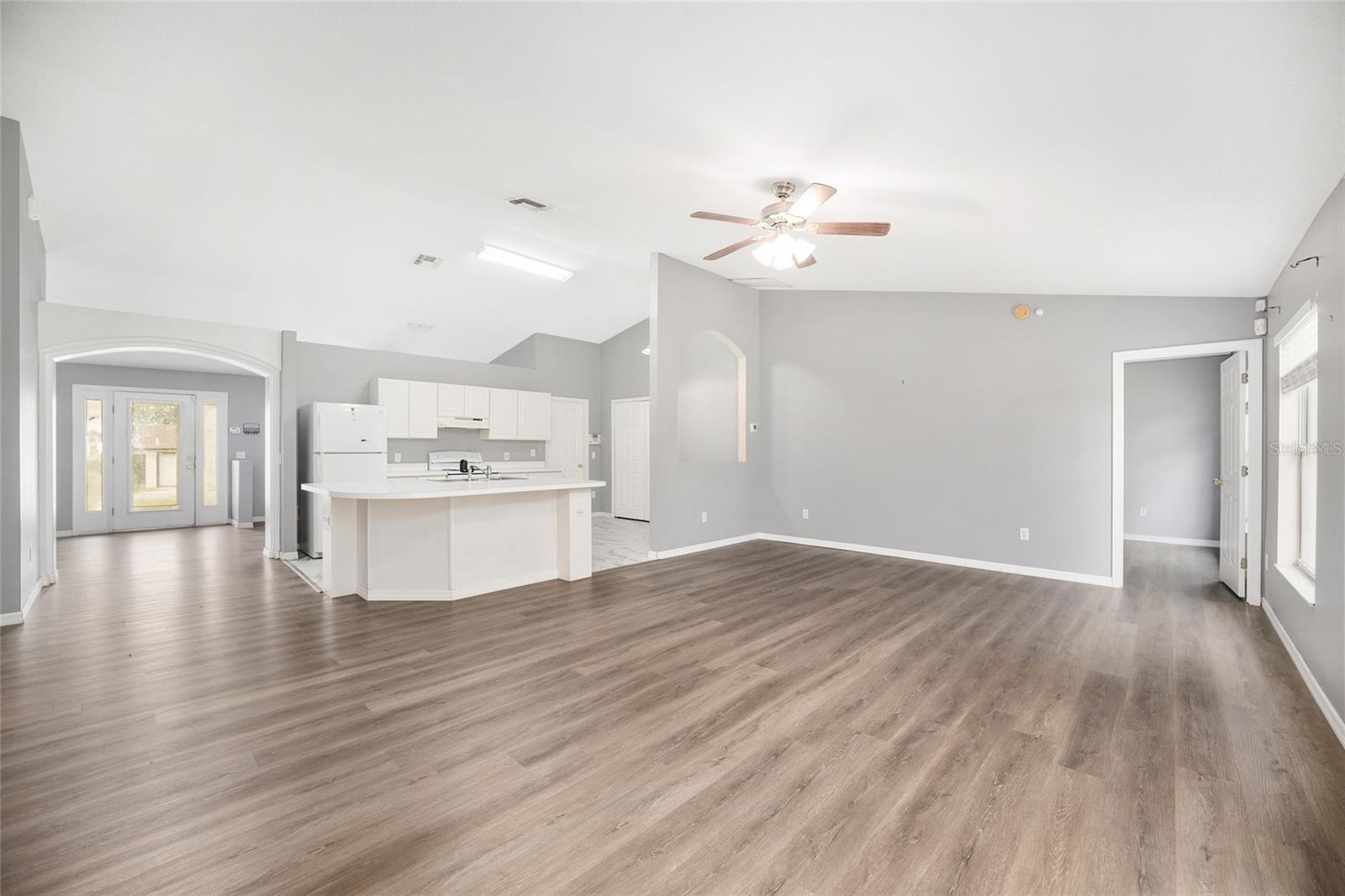 20 Pine Court Loop Property Photo 3
