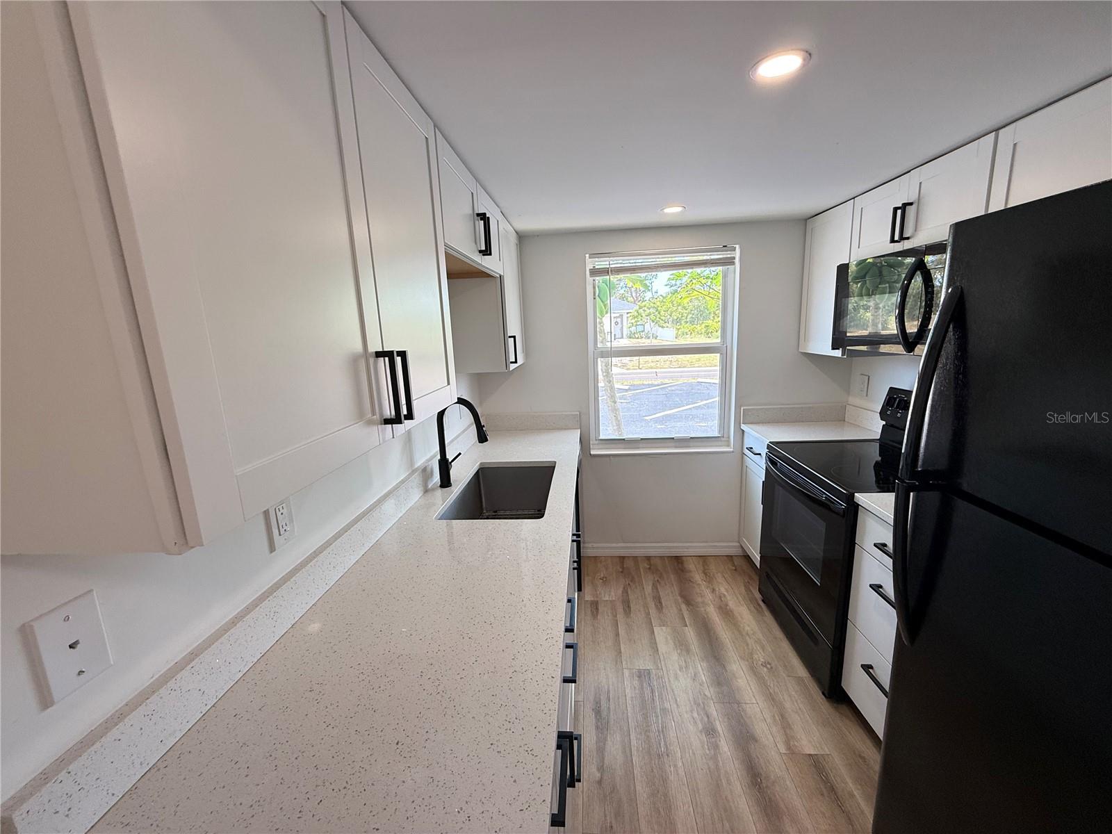 146 Boundary Blvd #b 102 Property Photo 8