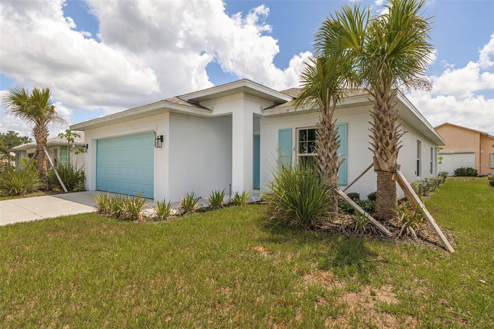 573 Rose Apple Cir Property Photo 5