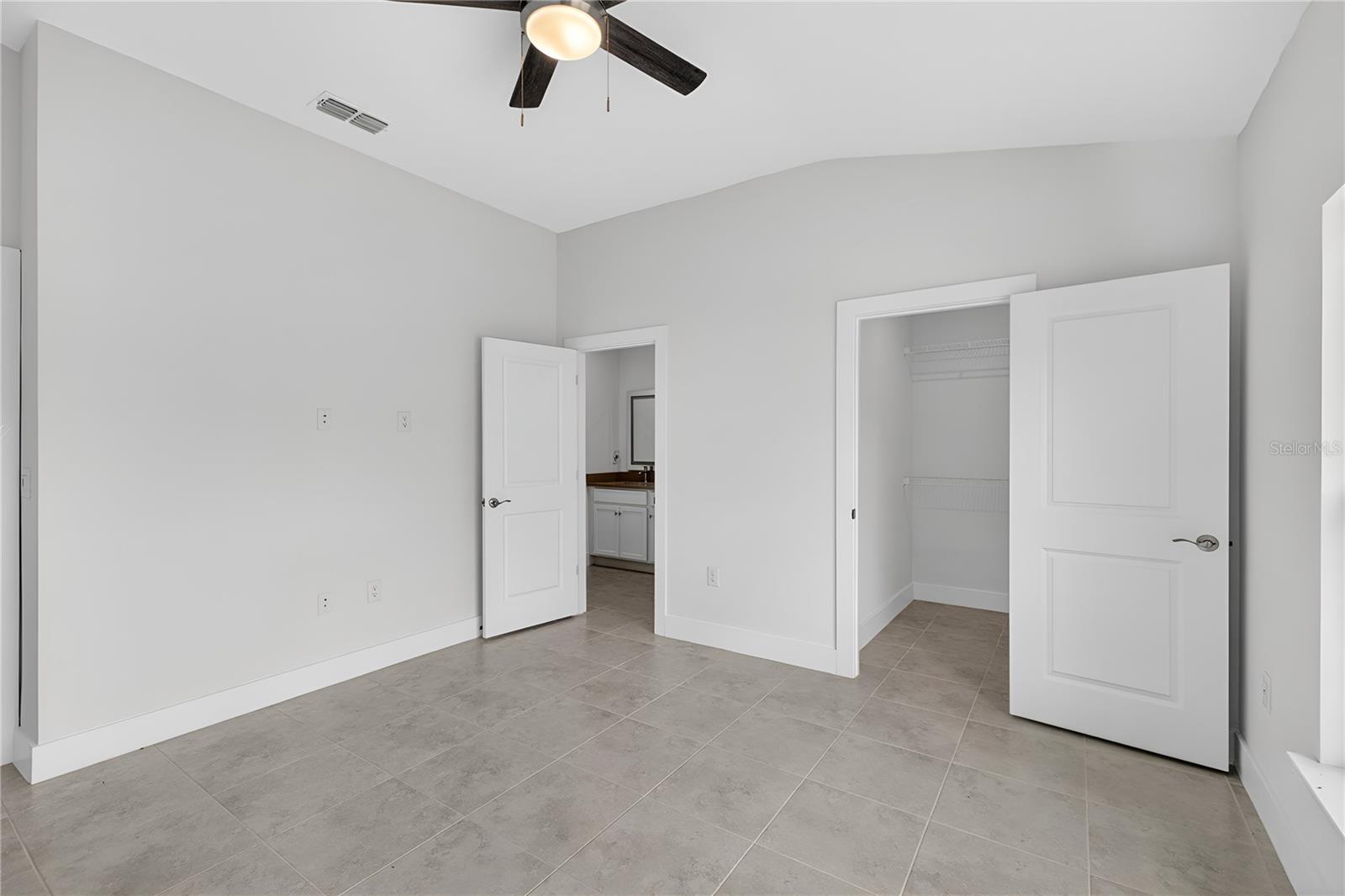 573 Rose Apple Cir Property Photo 21