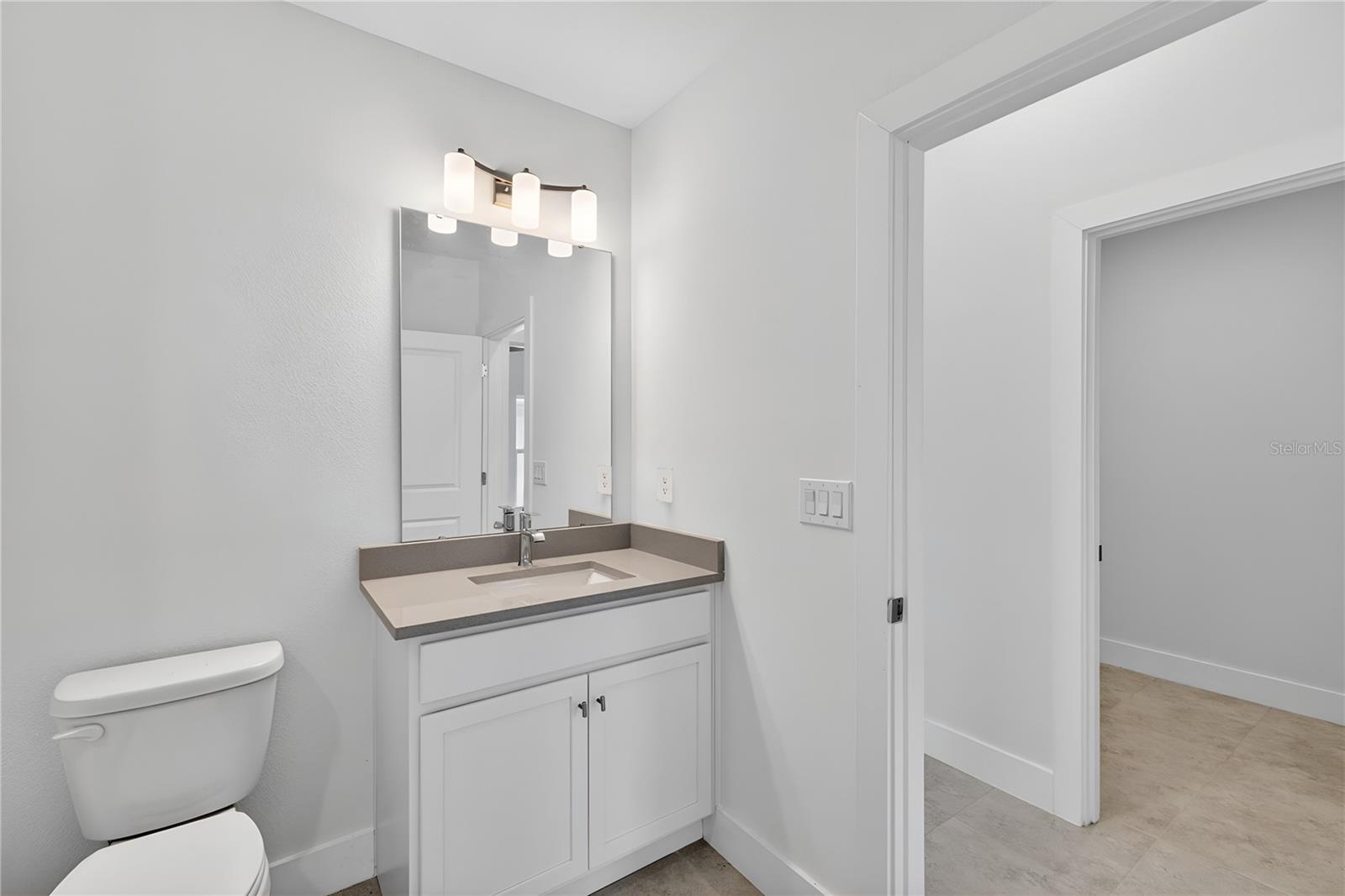 573 Rose Apple Cir Property Photo 29