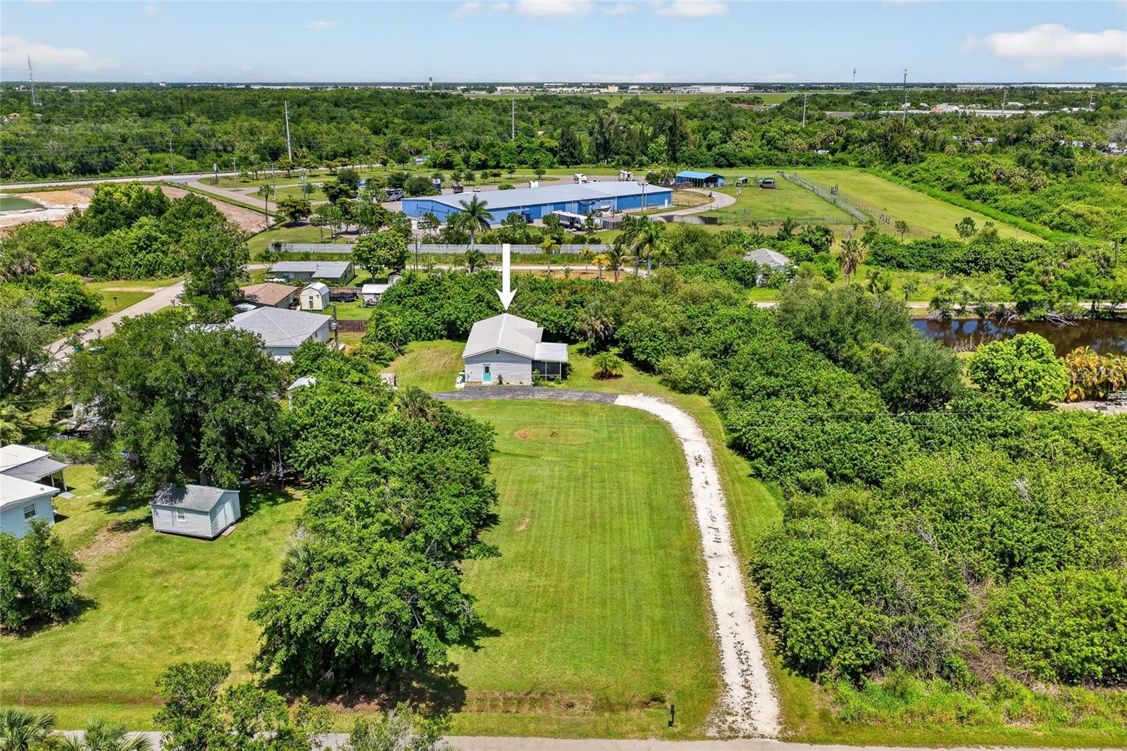 1411 Coral Ridge Dr Property Photo 2