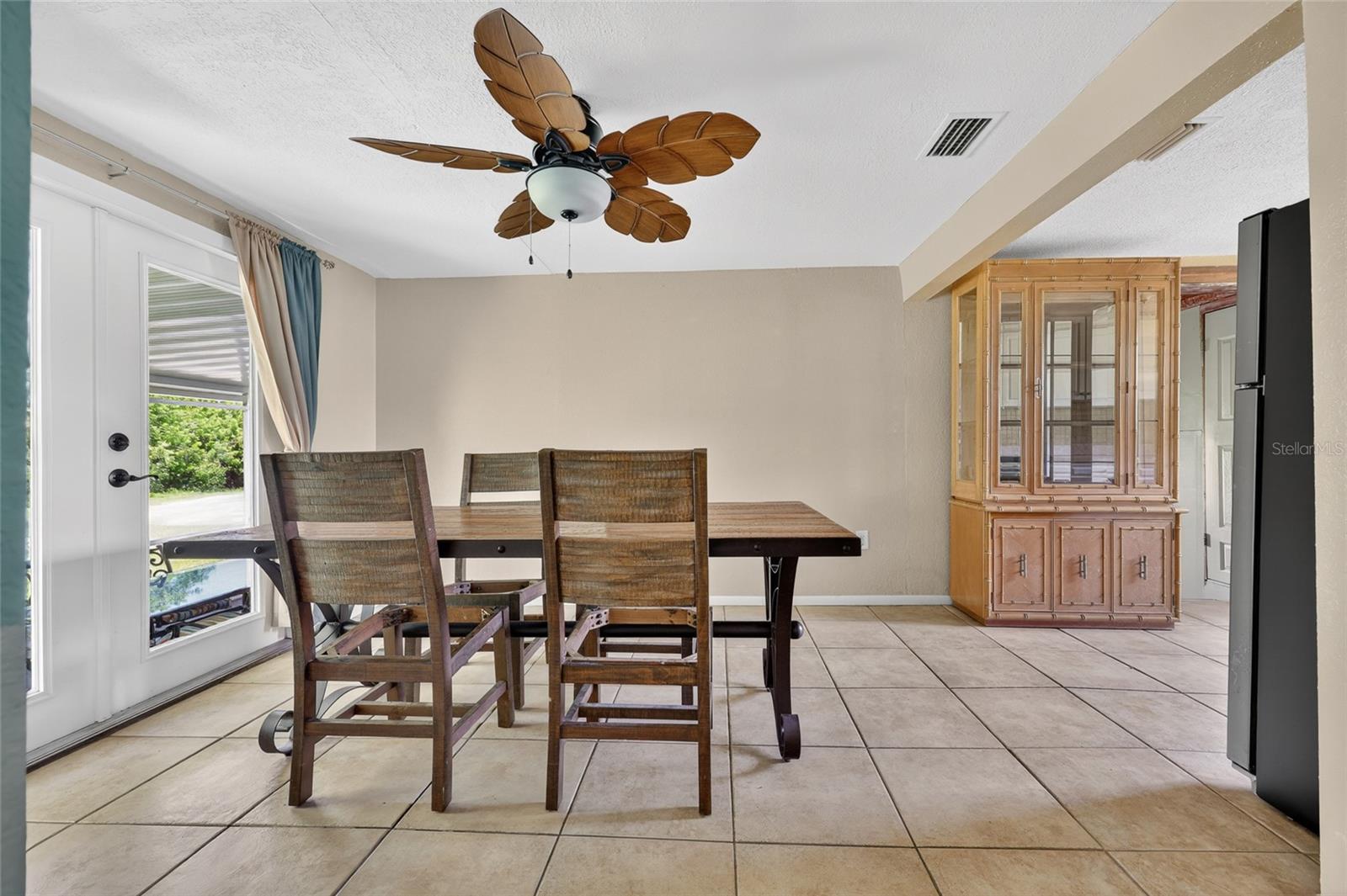 1411 Coral Ridge Dr Property Photo 9