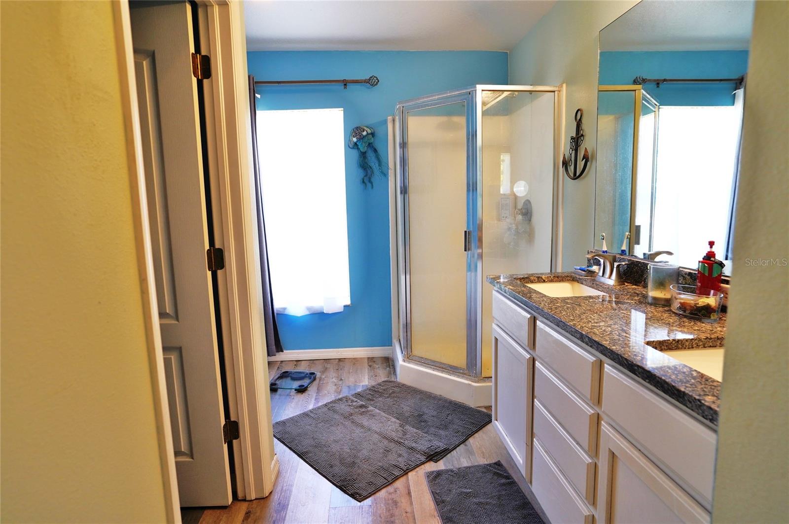 2376 Dodge St Property Photo 18