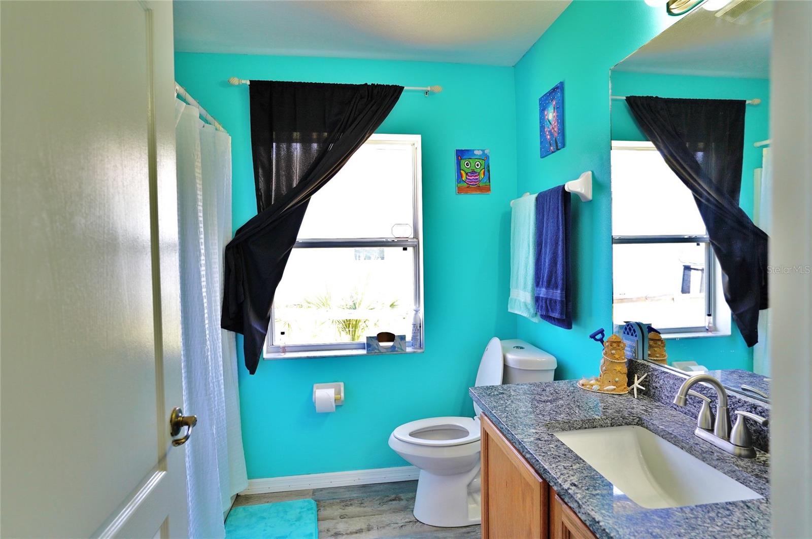 2376 Dodge St Property Photo 26