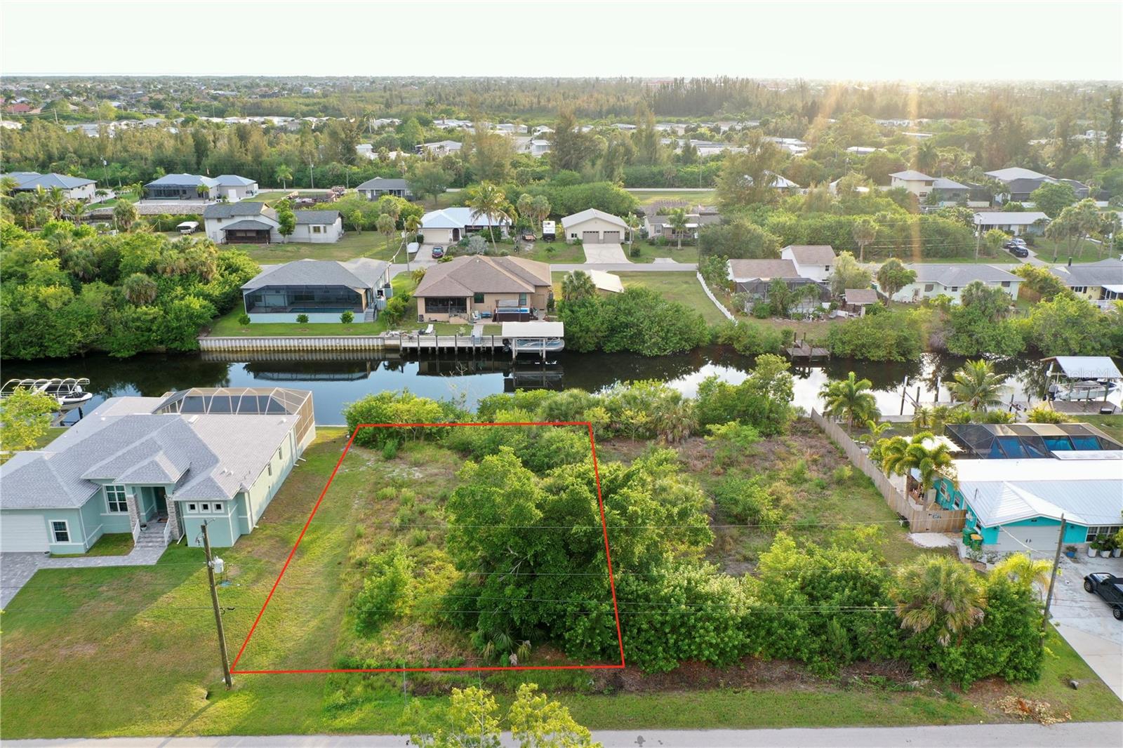 3717 Wisteria Pl Property Photo 3