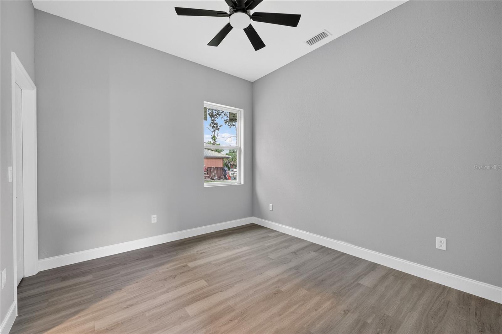 369 Avella St Property Photo 11