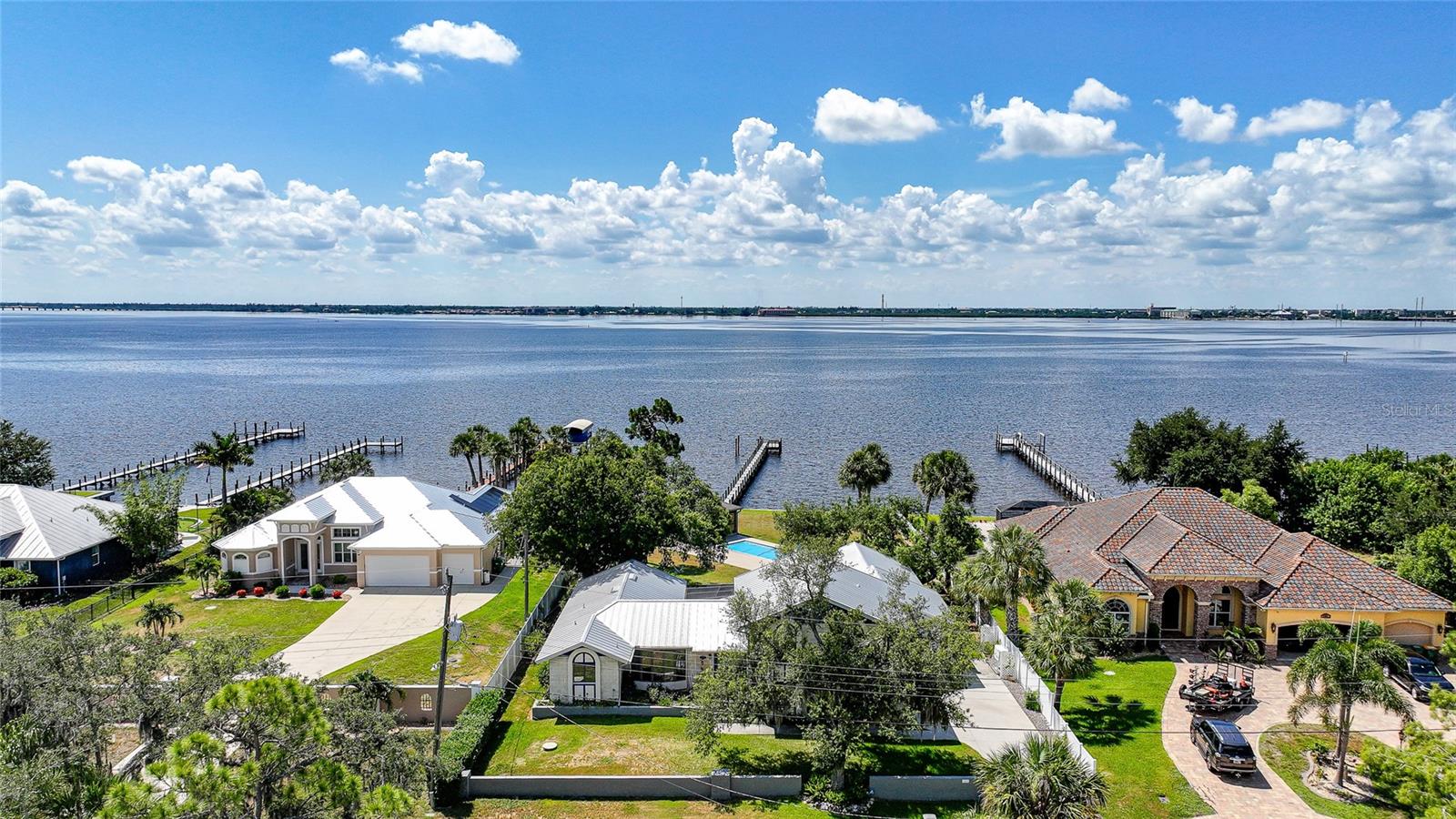 4460 Northshore Dr Property Photo 30