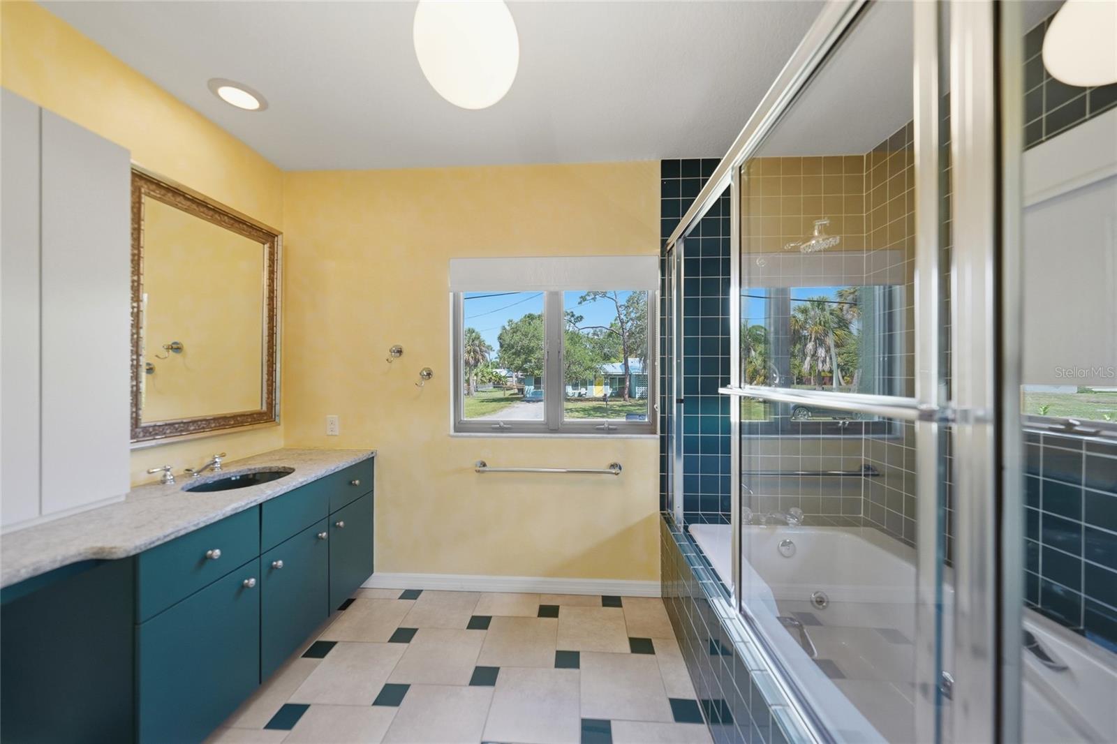 4460 Northshore Dr Property Photo 48