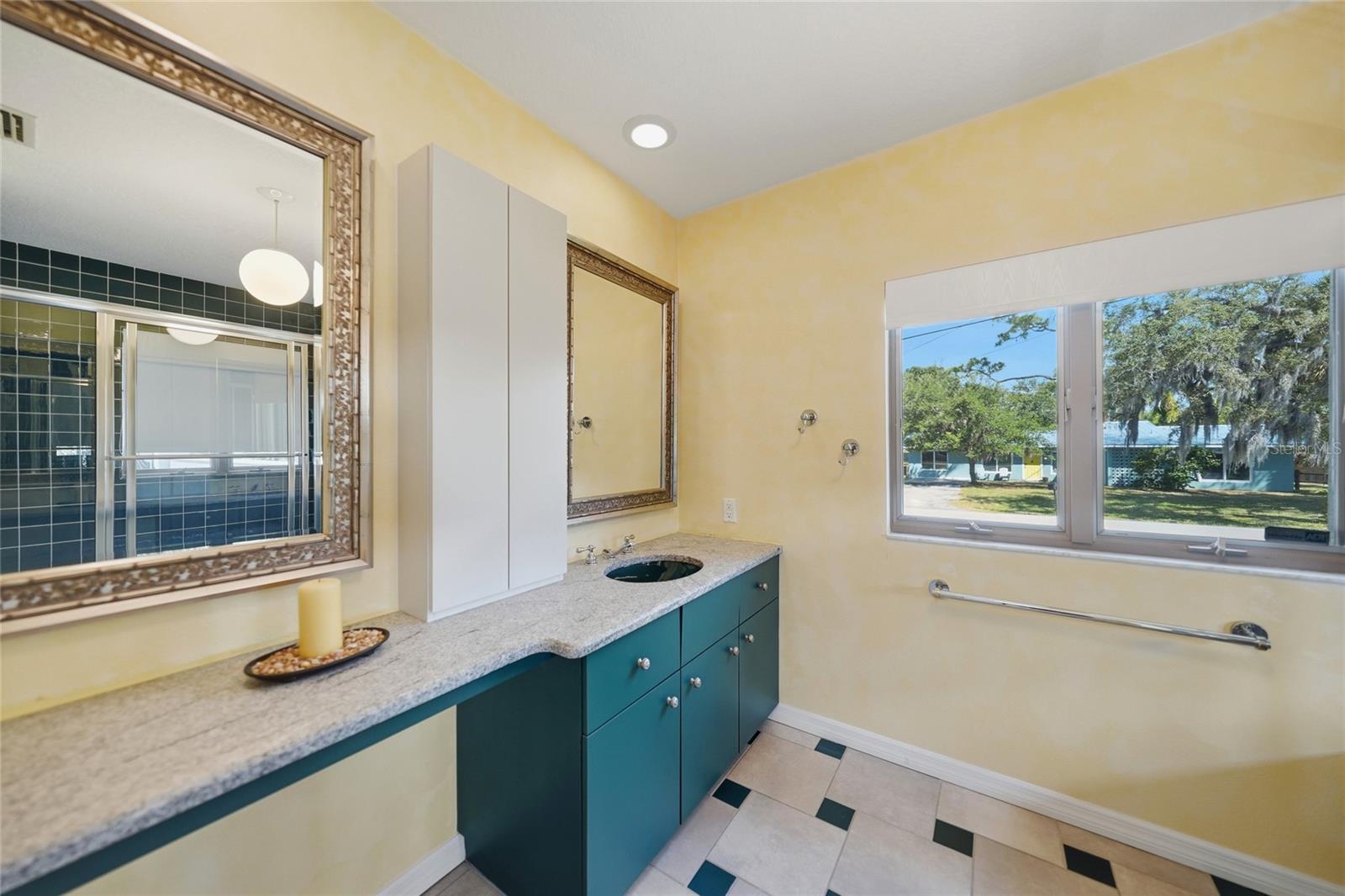 4460 Northshore Dr Property Photo 49