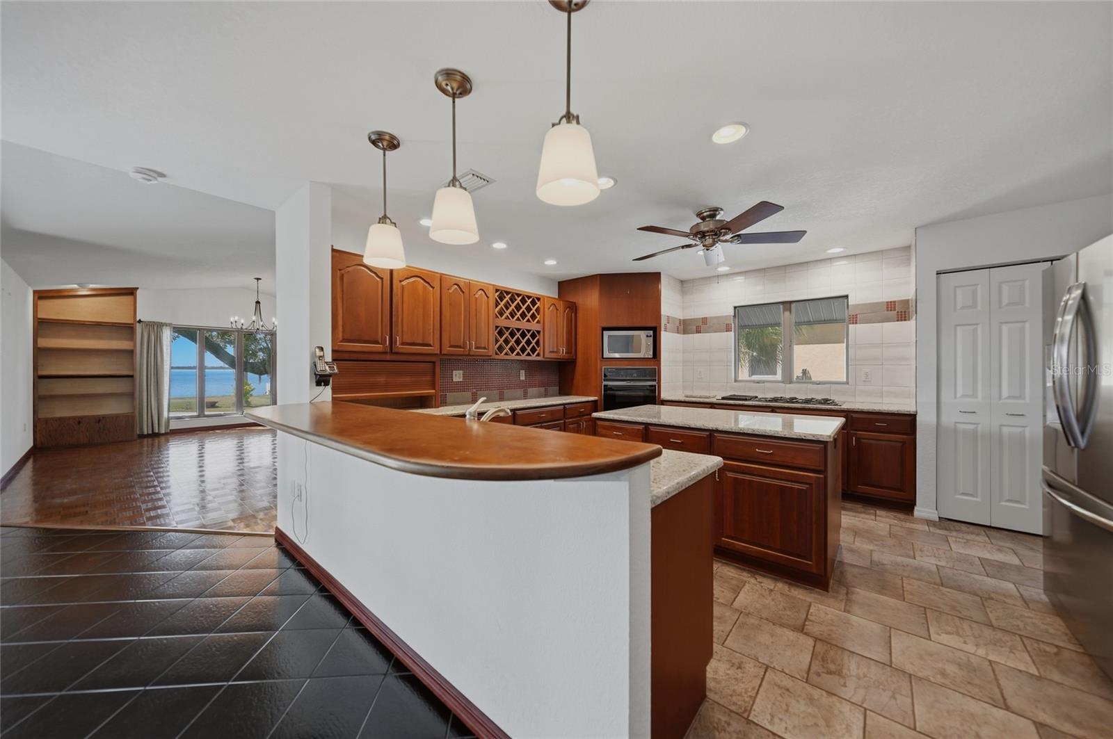 4460 Northshore Dr Property Photo 66