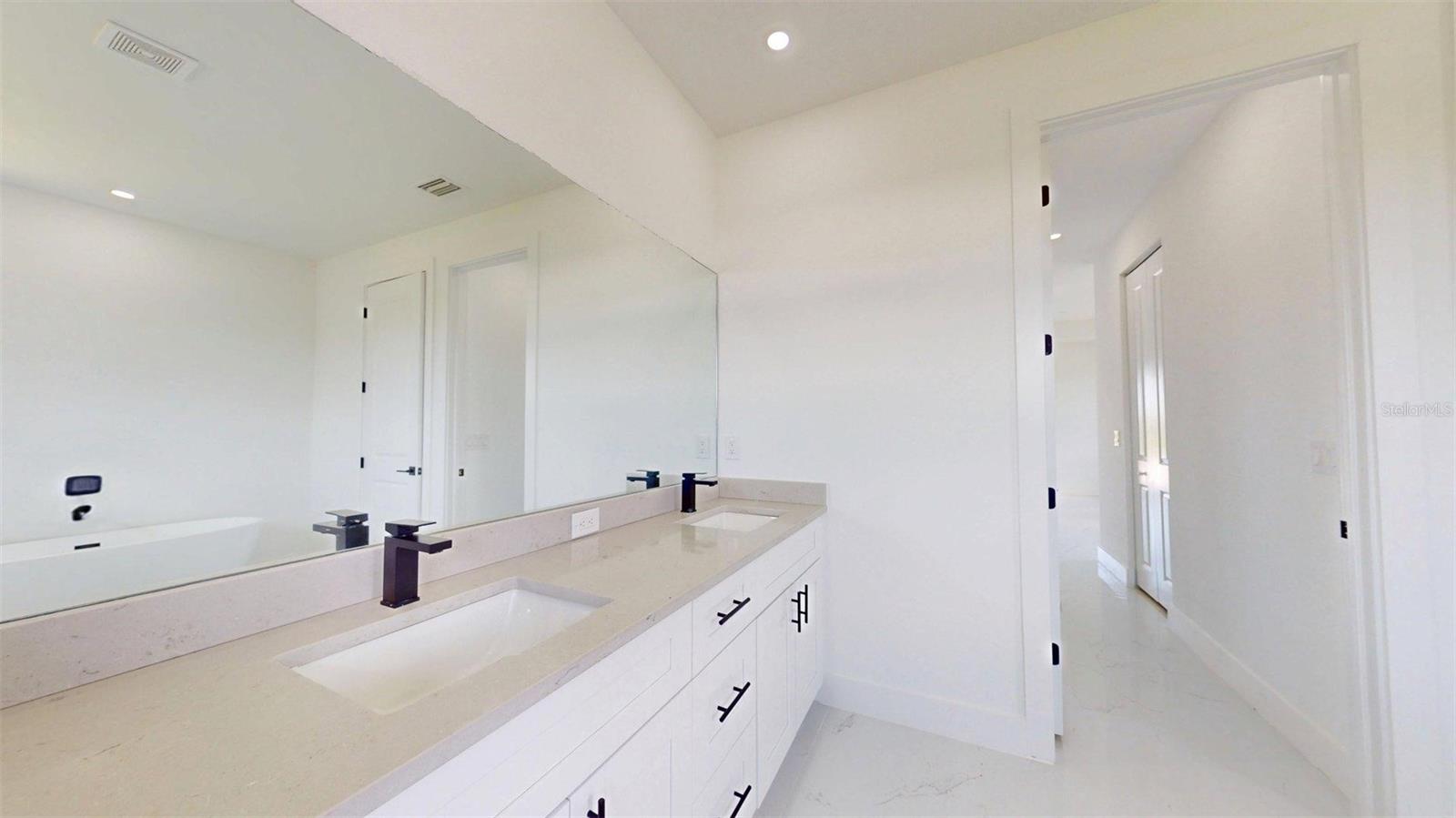 17425 Fuego Ln Property Photo 26