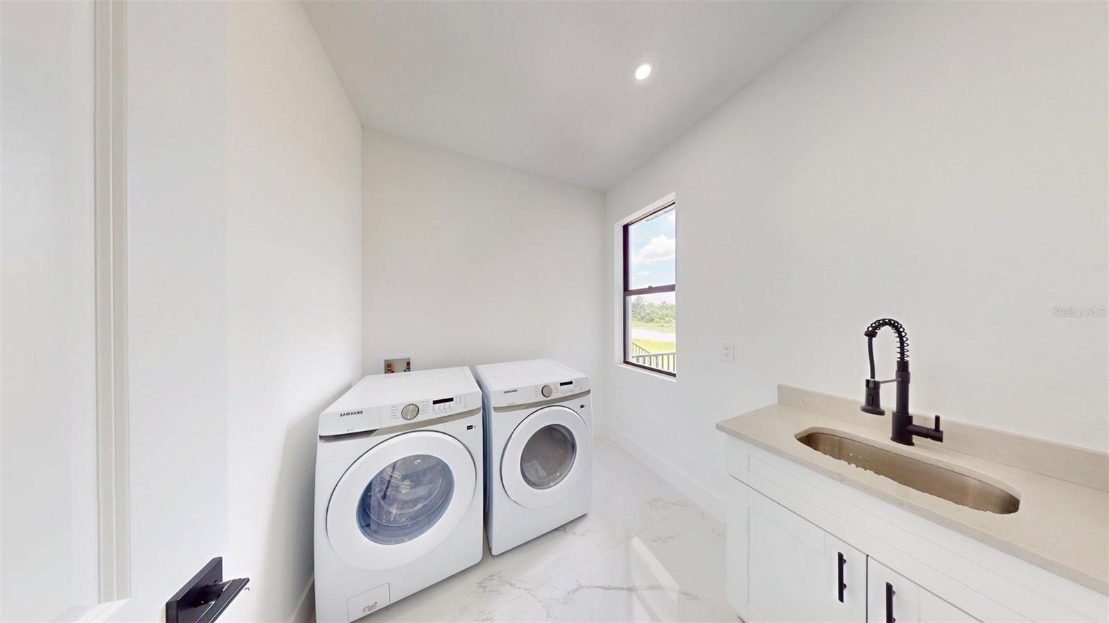 17425 Fuego Ln Property Photo 32