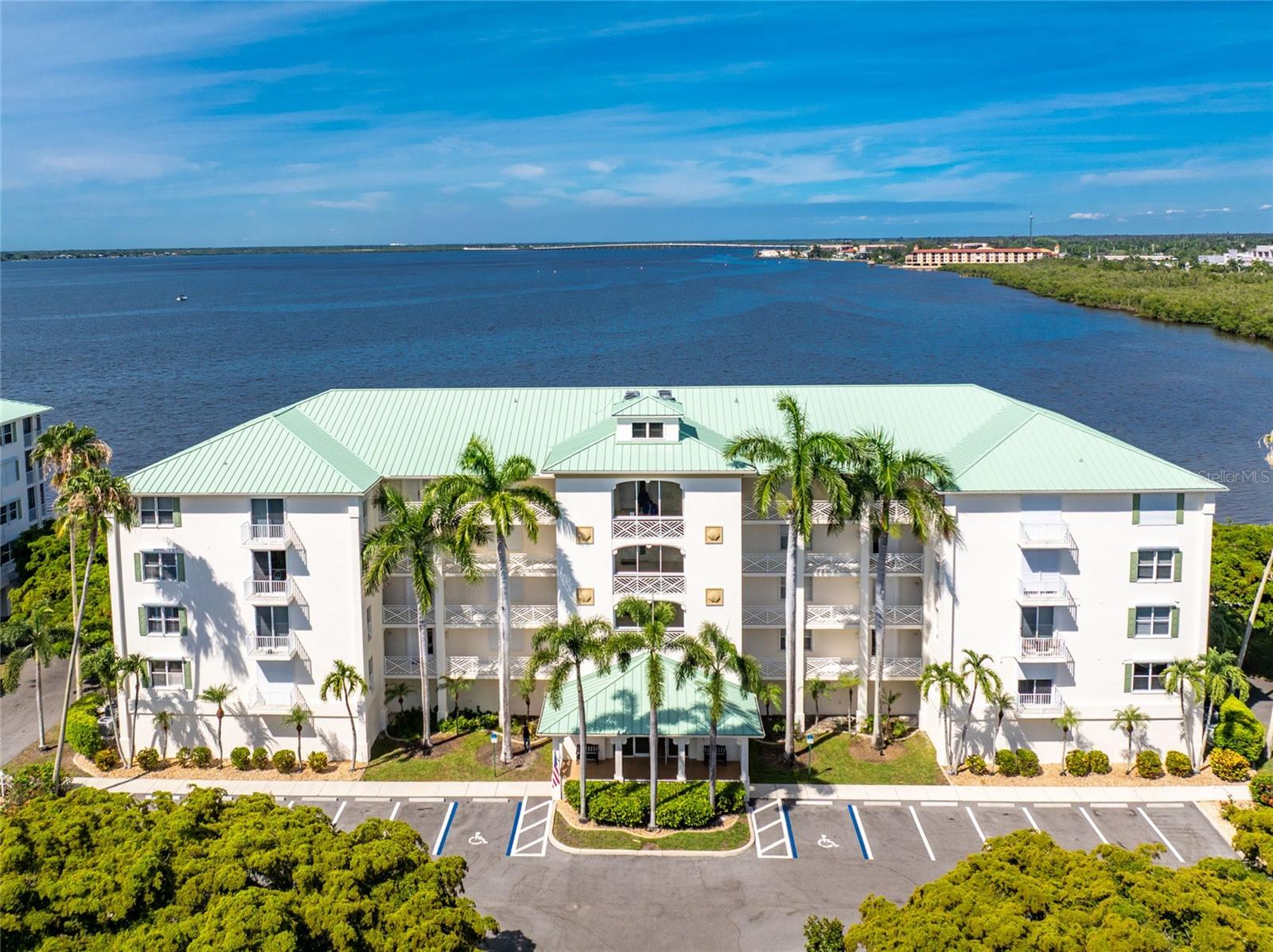 200 HARBOR WALK DR #233