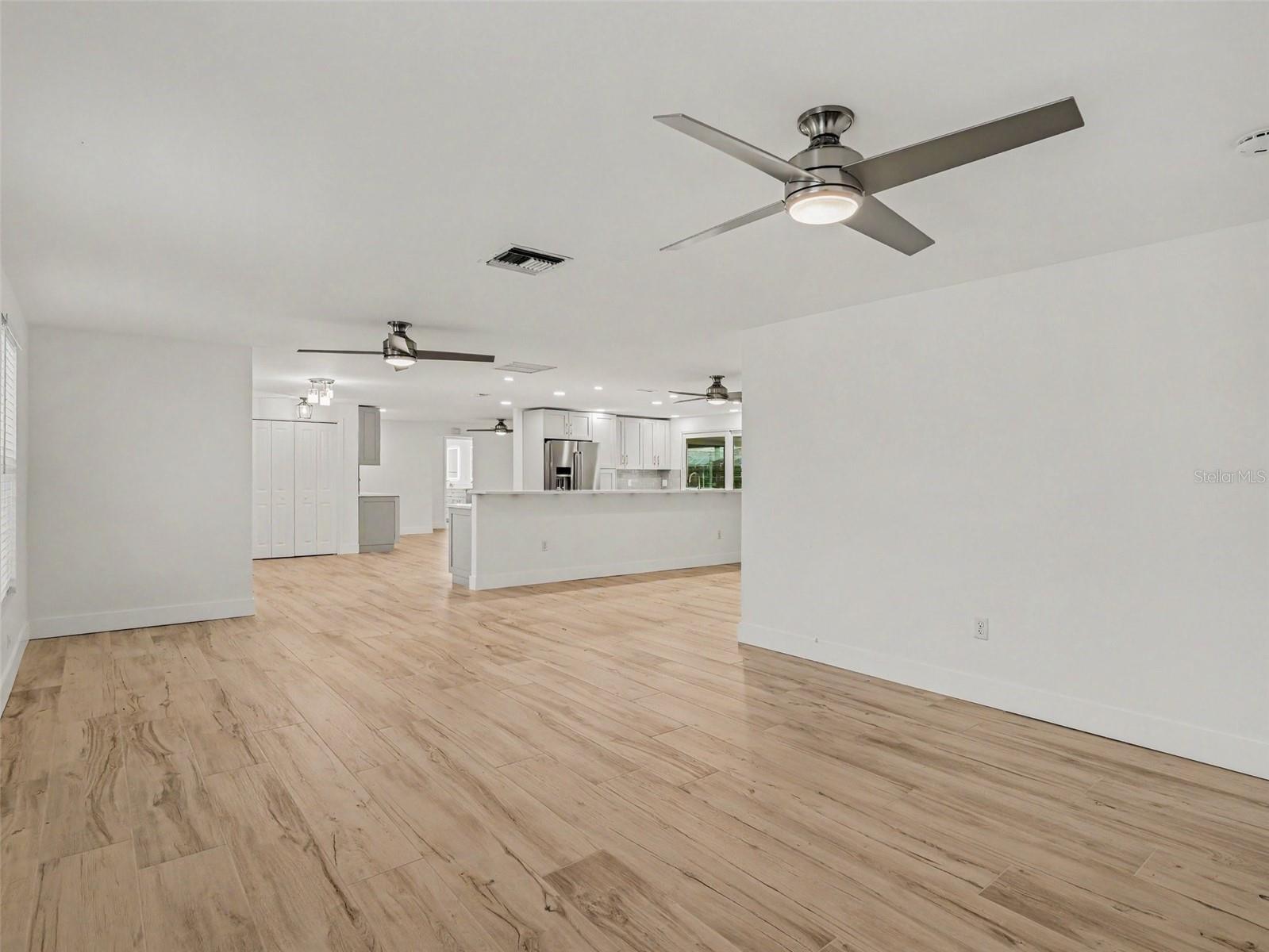 548 Belvedere Ct Property Photo 19