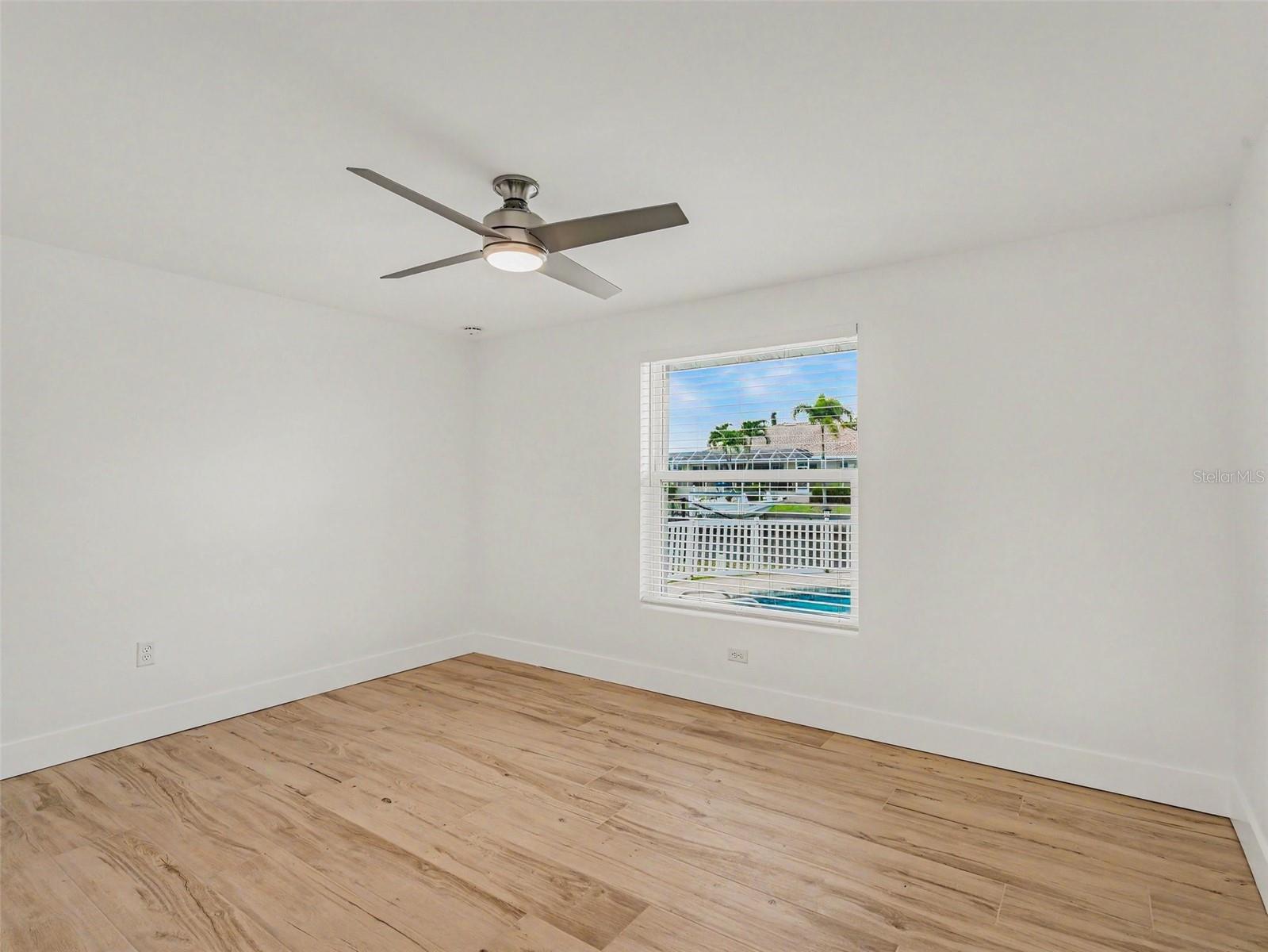 548 Belvedere Ct Property Photo 34
