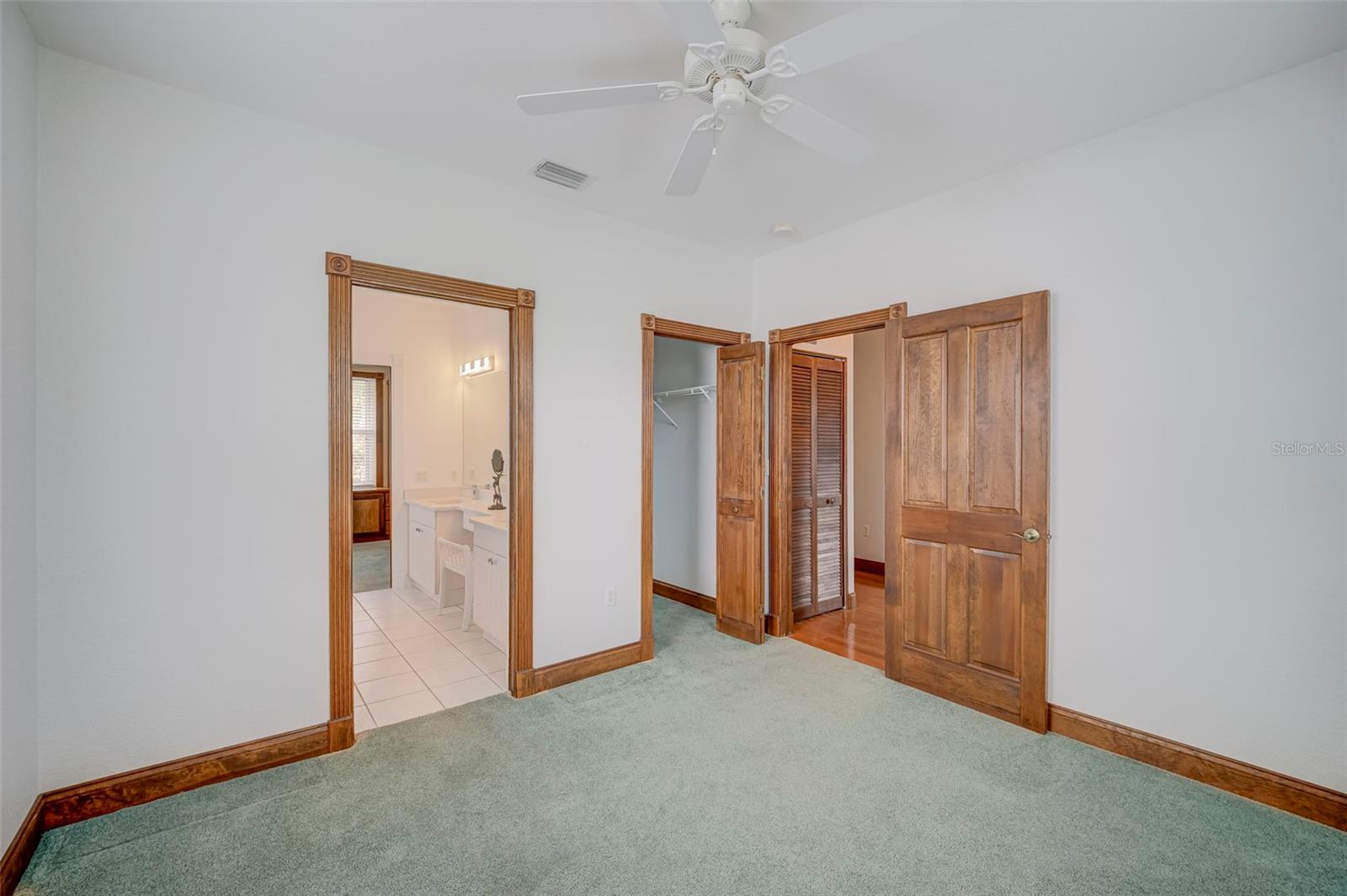 740 W Virginia Ave Property Photo 20