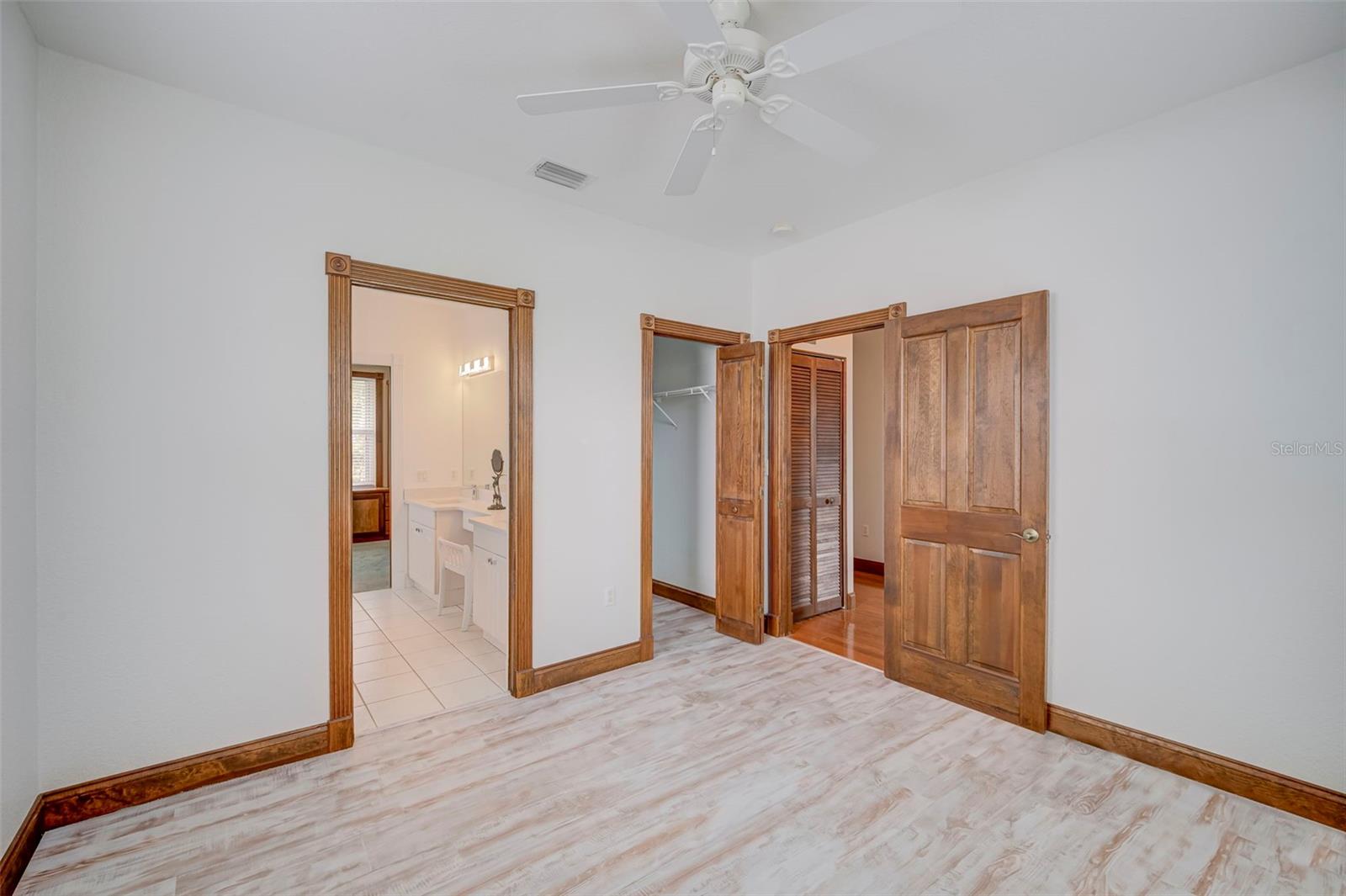 740 W Virginia Ave Property Photo 21