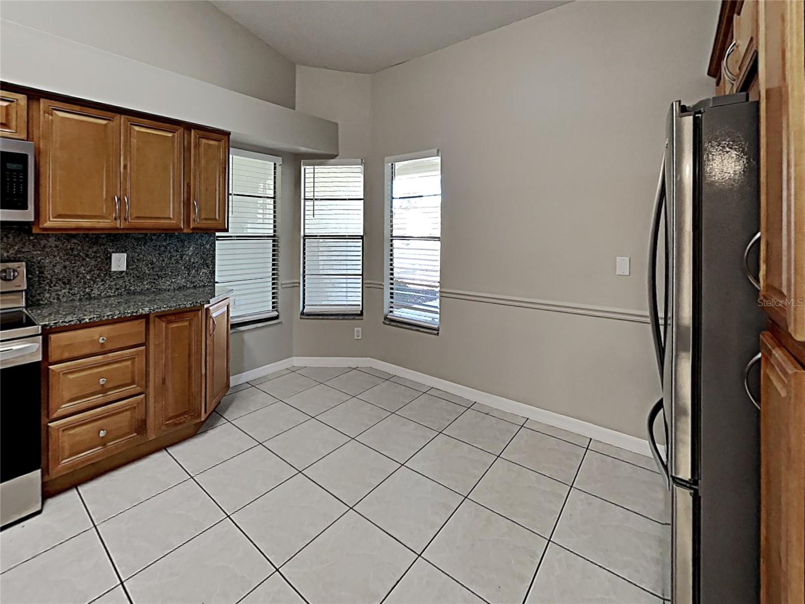 11701 Lynmoor Dr Property Photo 7