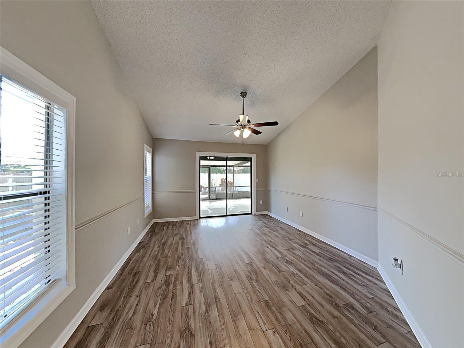 11701 Lynmoor Dr Property Photo 19