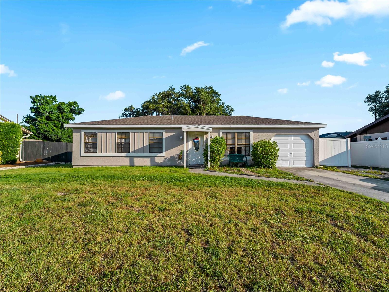 1018 Red Bay Ter Nw Property Photo 3