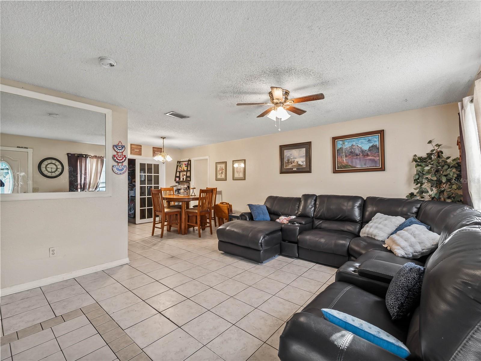 1018 Red Bay Ter Nw Property Photo 4