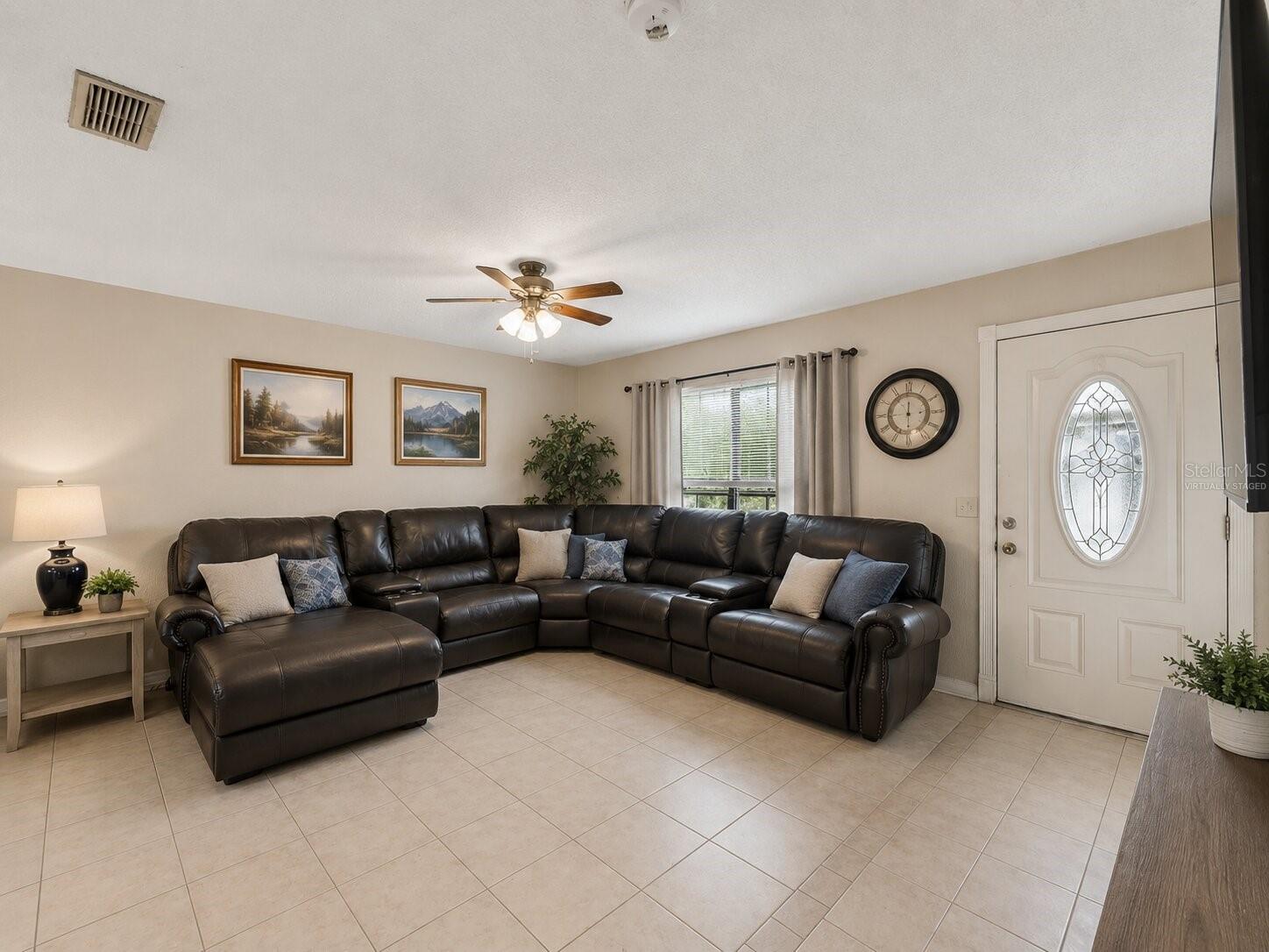 1018 Red Bay Ter Nw Property Photo 5