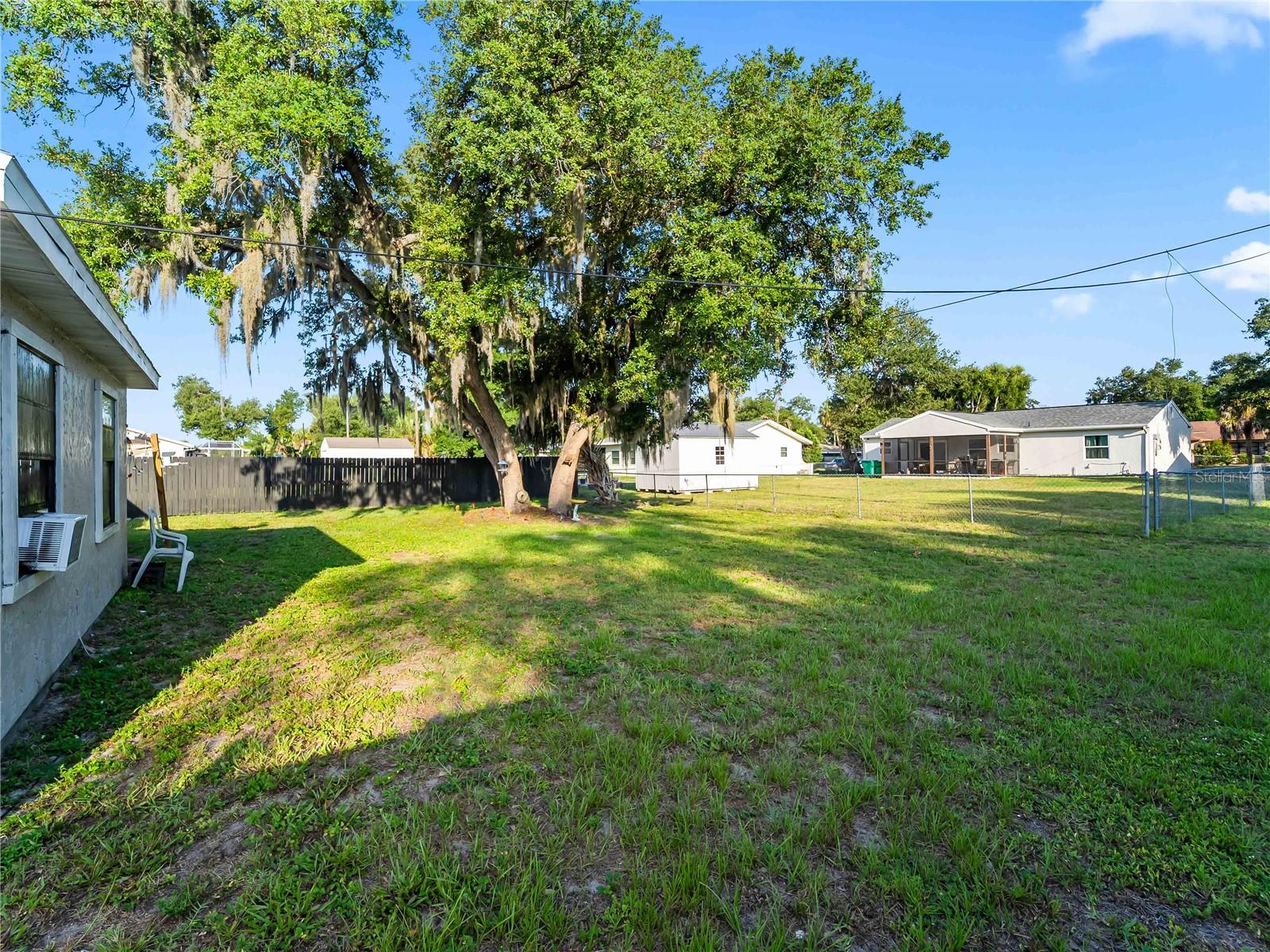 1018 Red Bay Ter Nw Property Photo 25