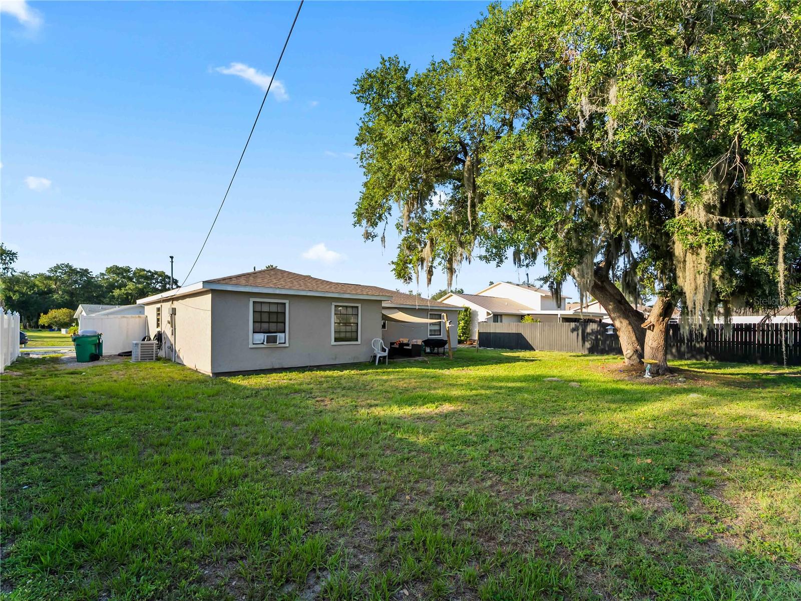 1018 Red Bay Ter Nw Property Photo 27