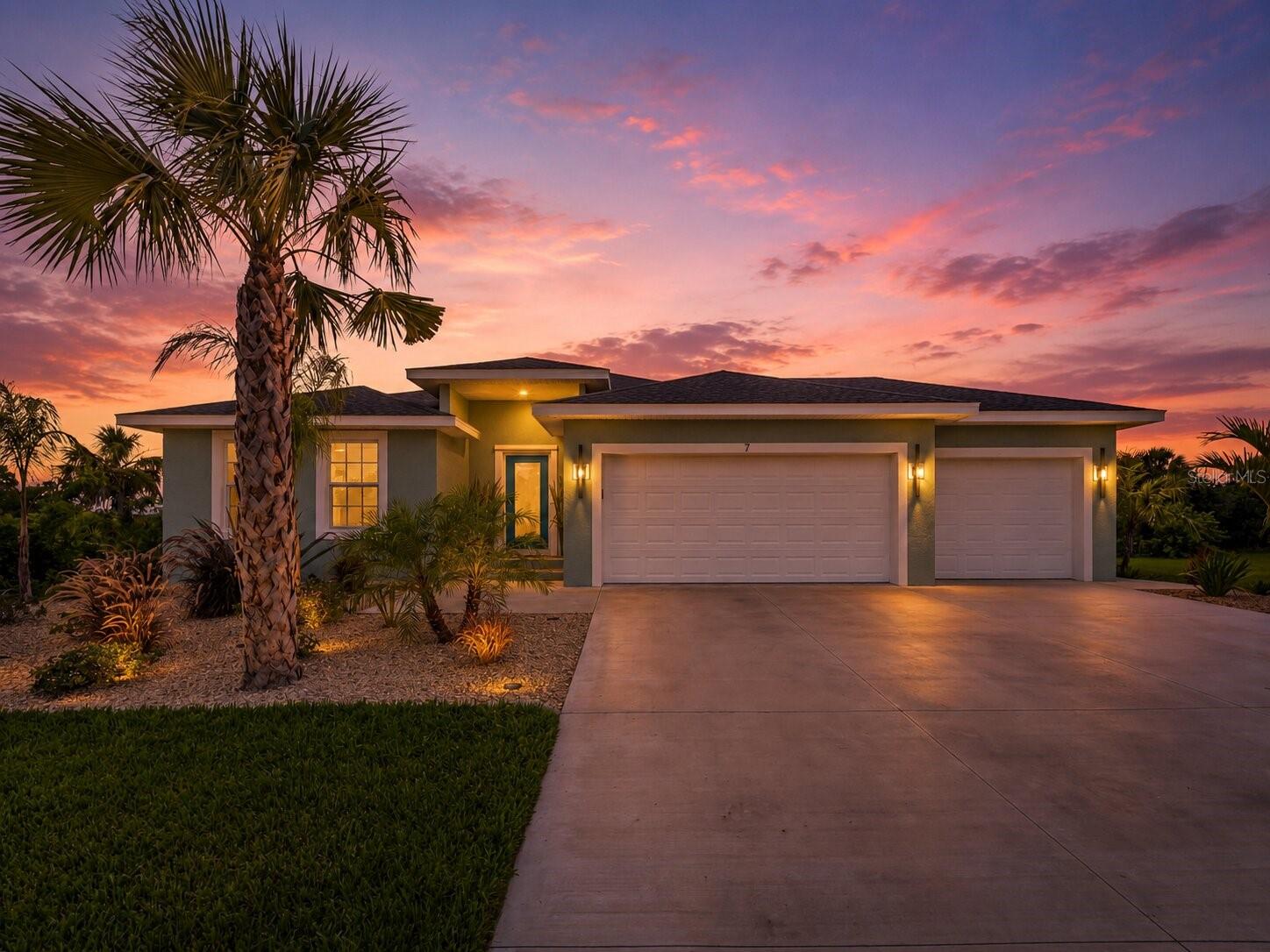 7 LEEWARD LN Property Photo 1
